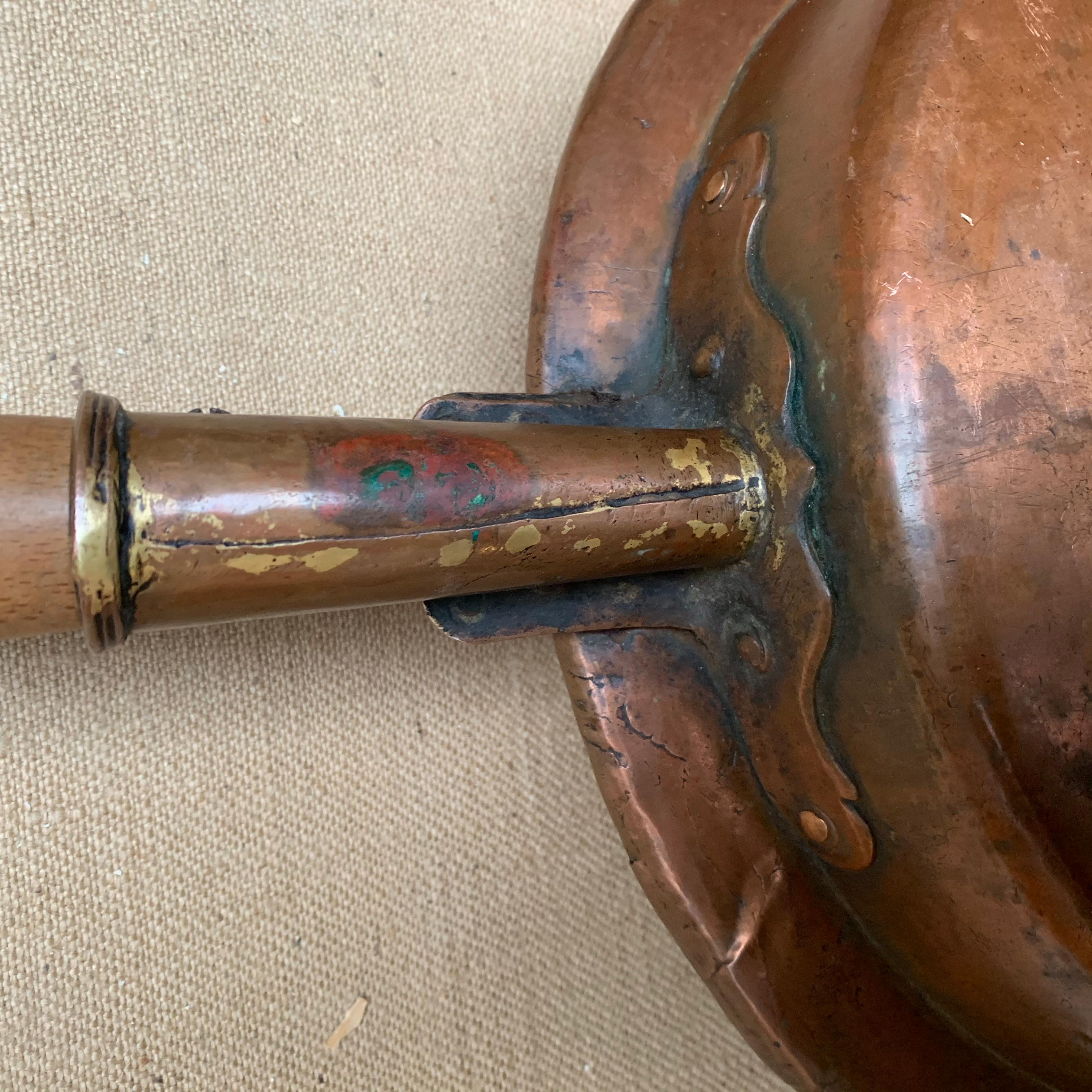 French 18th Century Bed Warmer with Coat of Arm Symbols For Sale 6