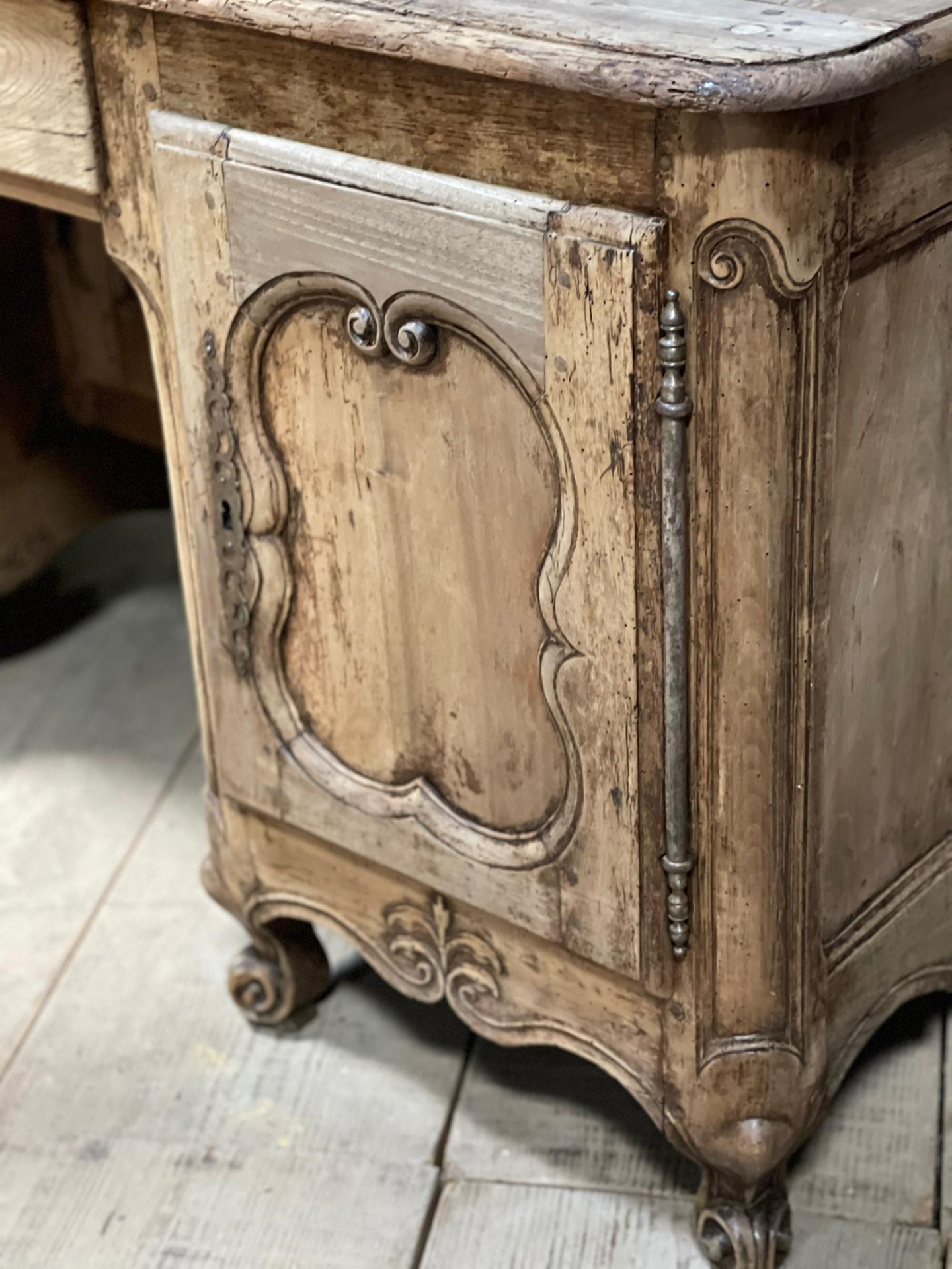French 18th Century Bleached Desk For Sale 6