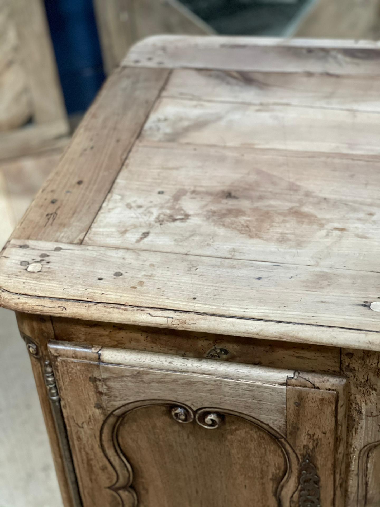 French 18th Century Bleached Desk For Sale 7