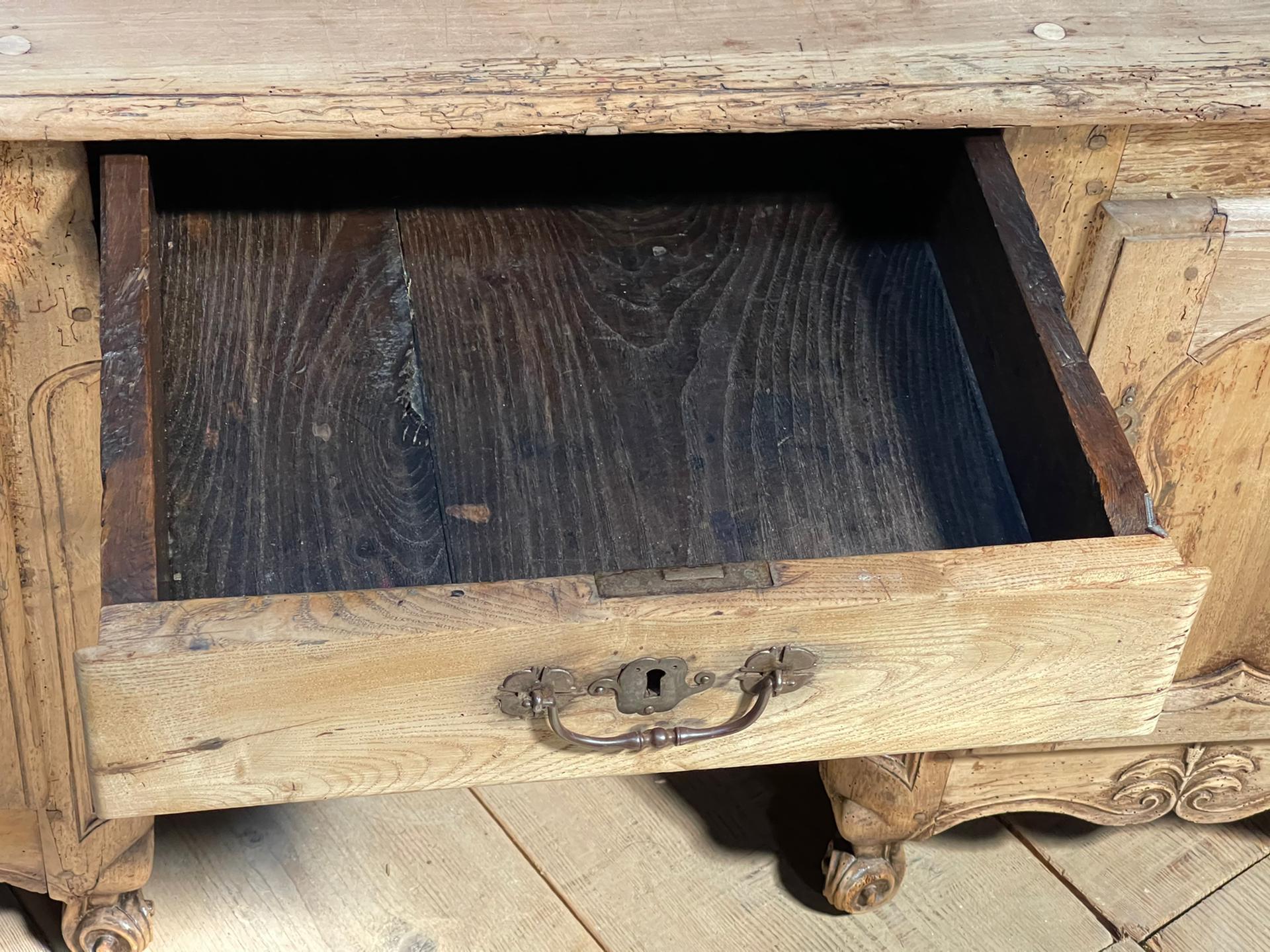 French 18th Century Bleached Desk For Sale 2