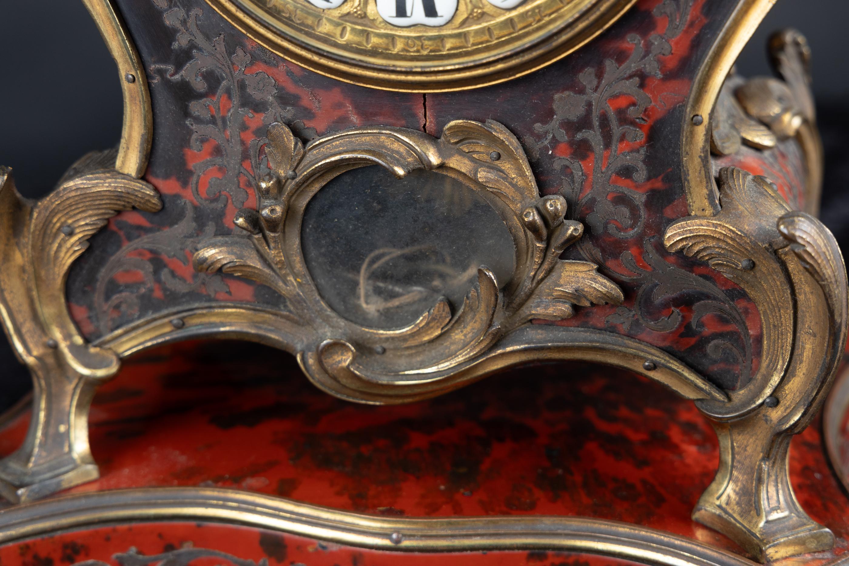 Französische Boulle-Uhr des 18. Jahrhunderts auf Boulle-Stand, Louis XV im Angebot 4