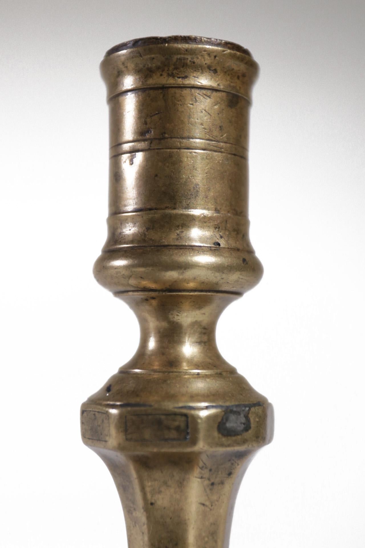 French 18th Century Brass Candlestick In Good Condition For Sale In Boven Leeuwen, NL