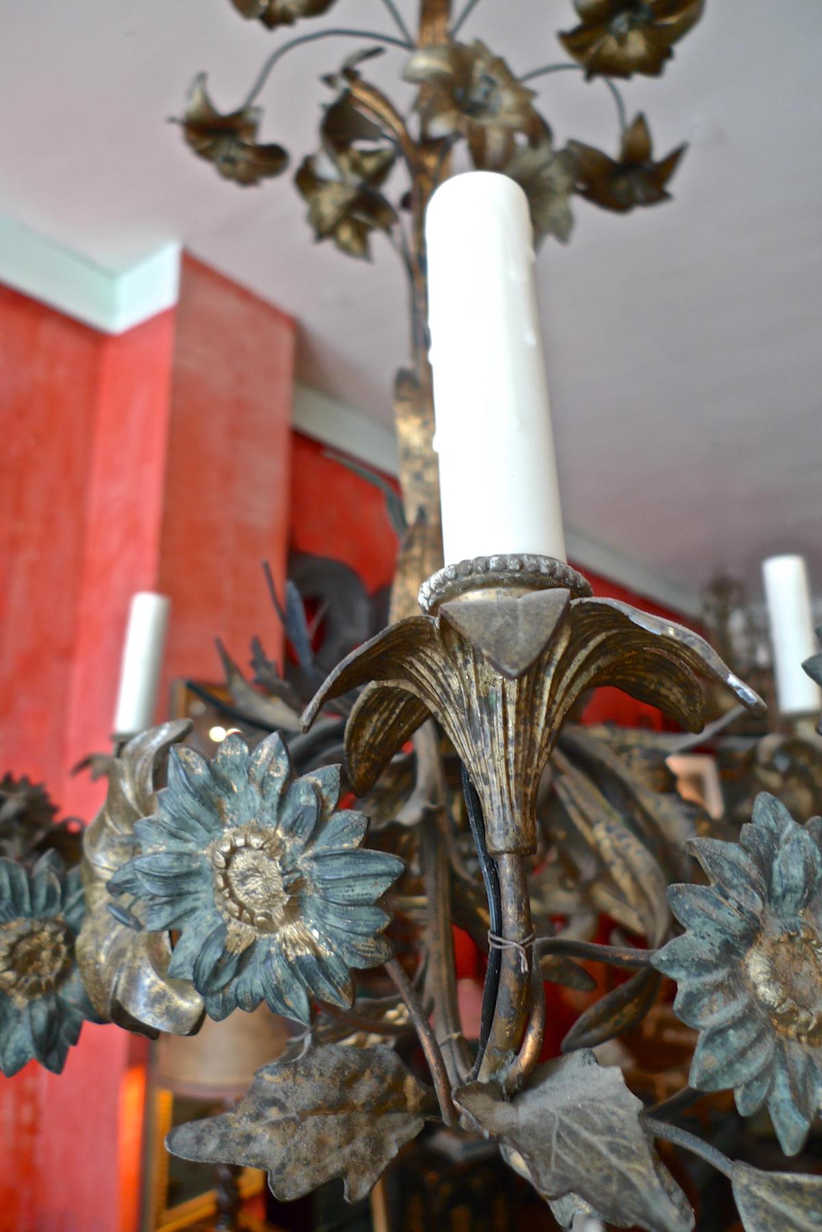 French 18th Century Bronze Chandelier with Painted Leaves and 6 Outer Lights 9