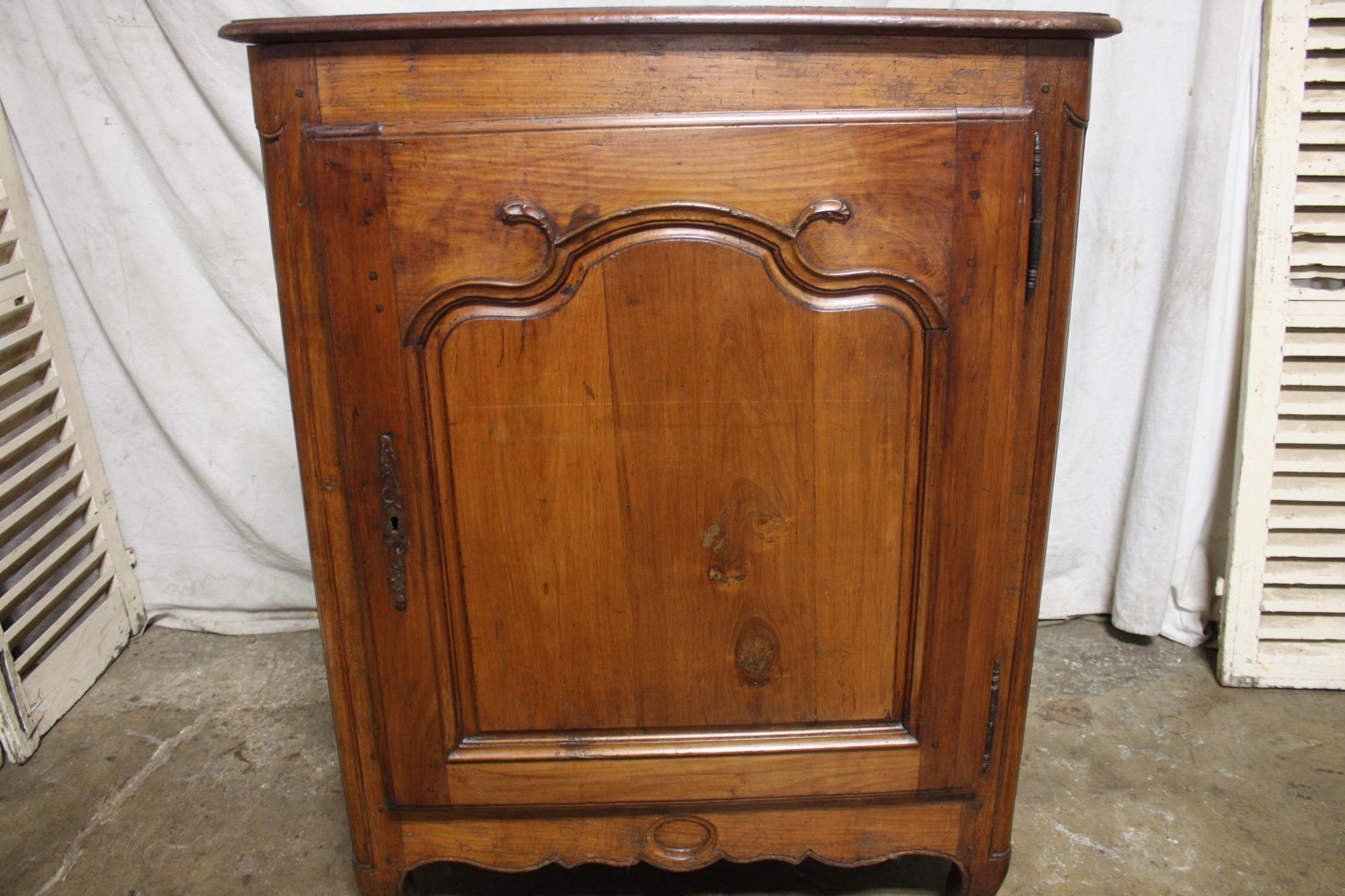 Louis XV French 18th Century Buffet Confiturier For Sale