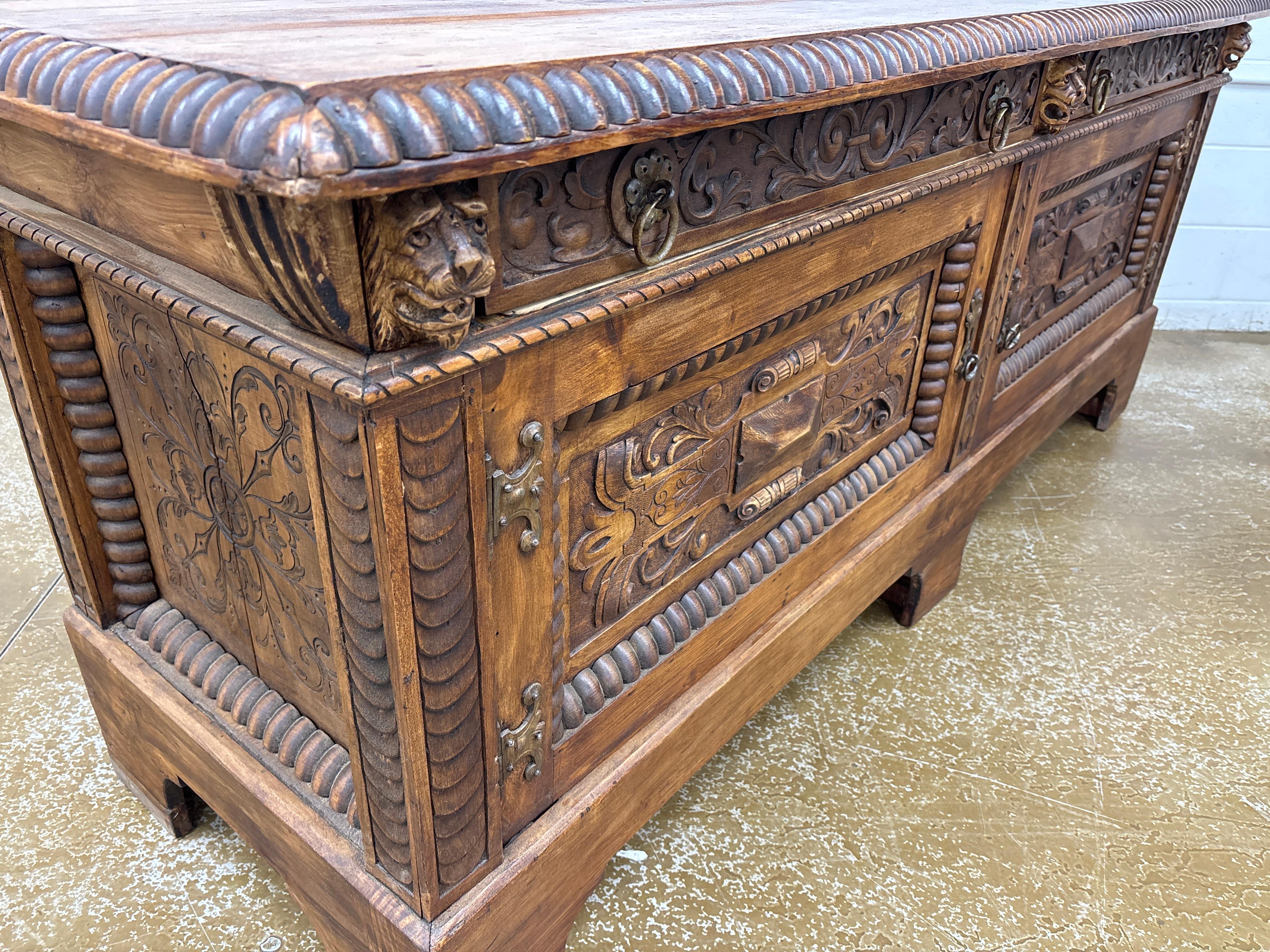 Buffet francese del XVIII secolo in vendita 10