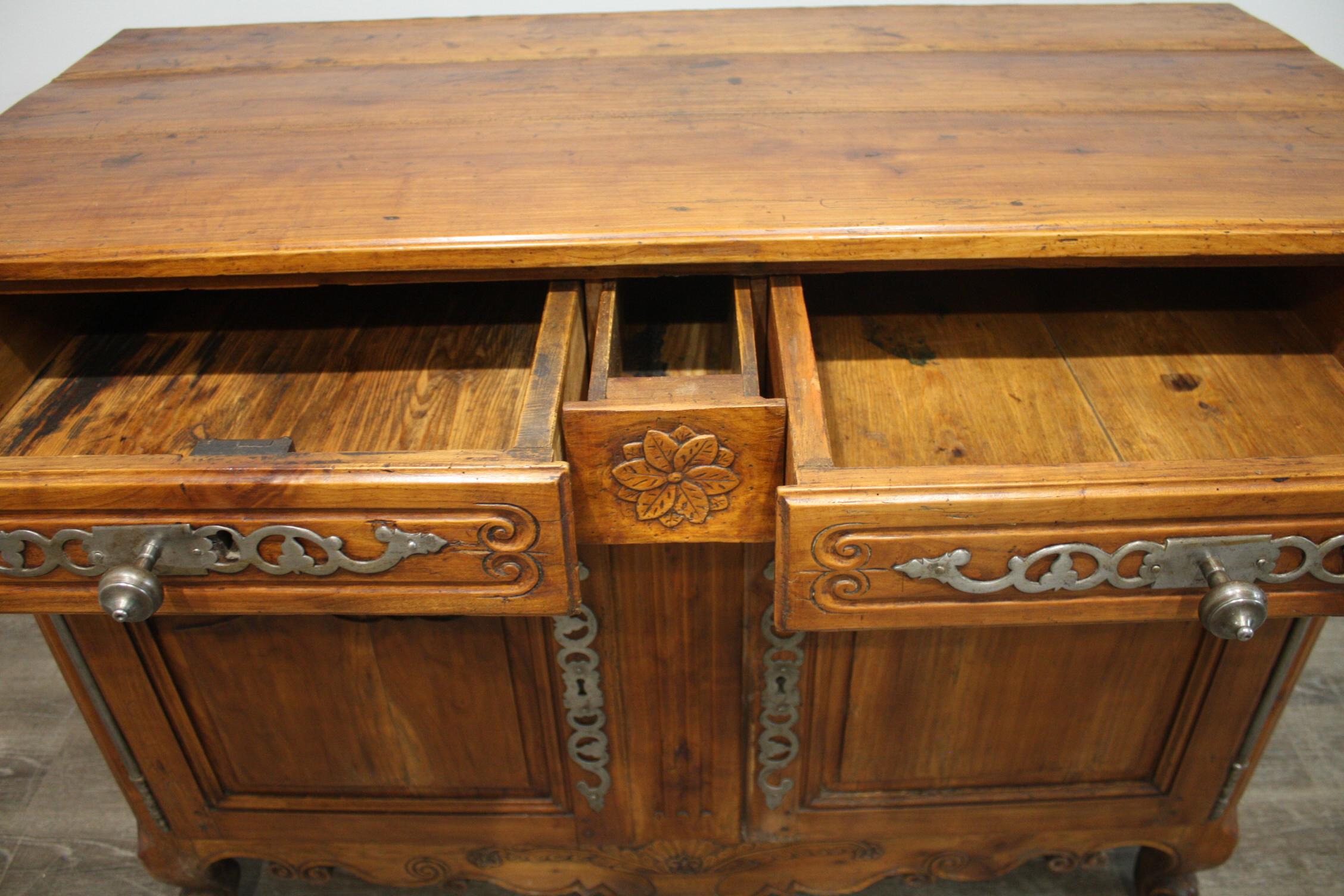 Walnut French 18th Century Buffet For Sale
