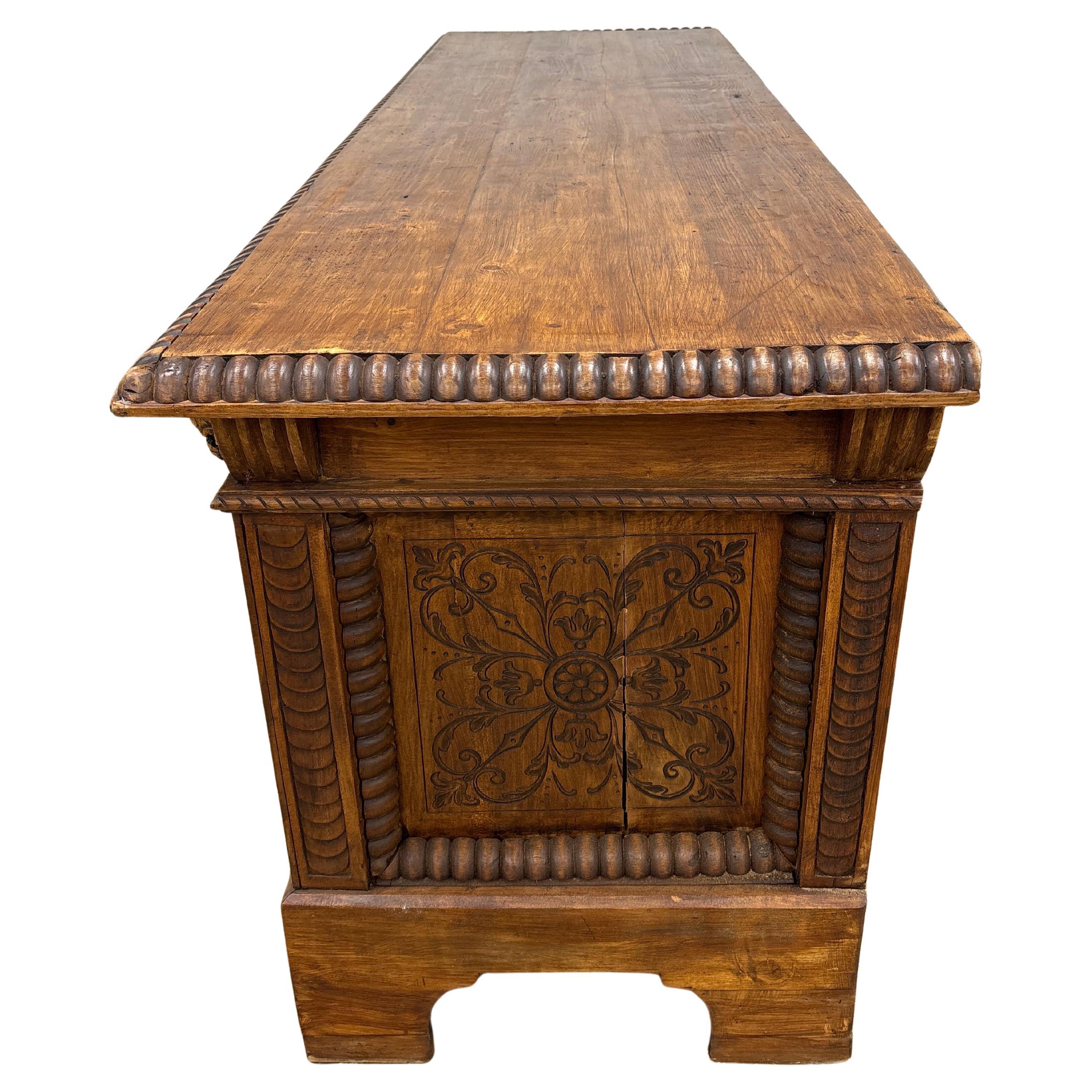 Buffet francese del XVIII secolo in vendita 3