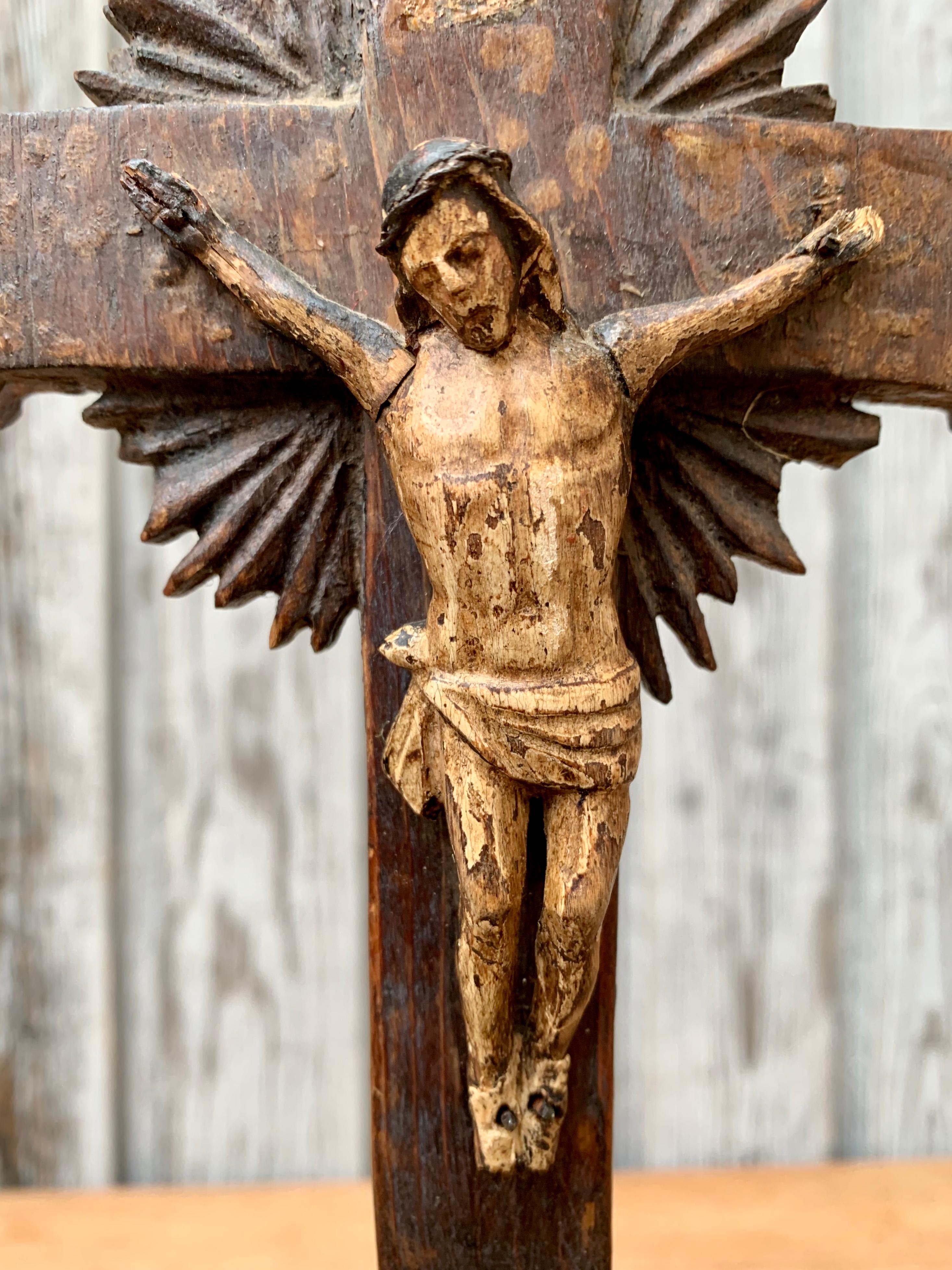 French 18th Century Carved And Painted Wooden Crucifix 7