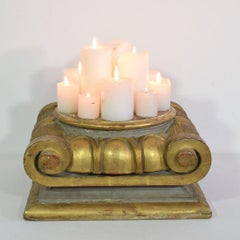 Französisch, 18. Jahrhundert, geschnitztes Kapitell aus Giltwood