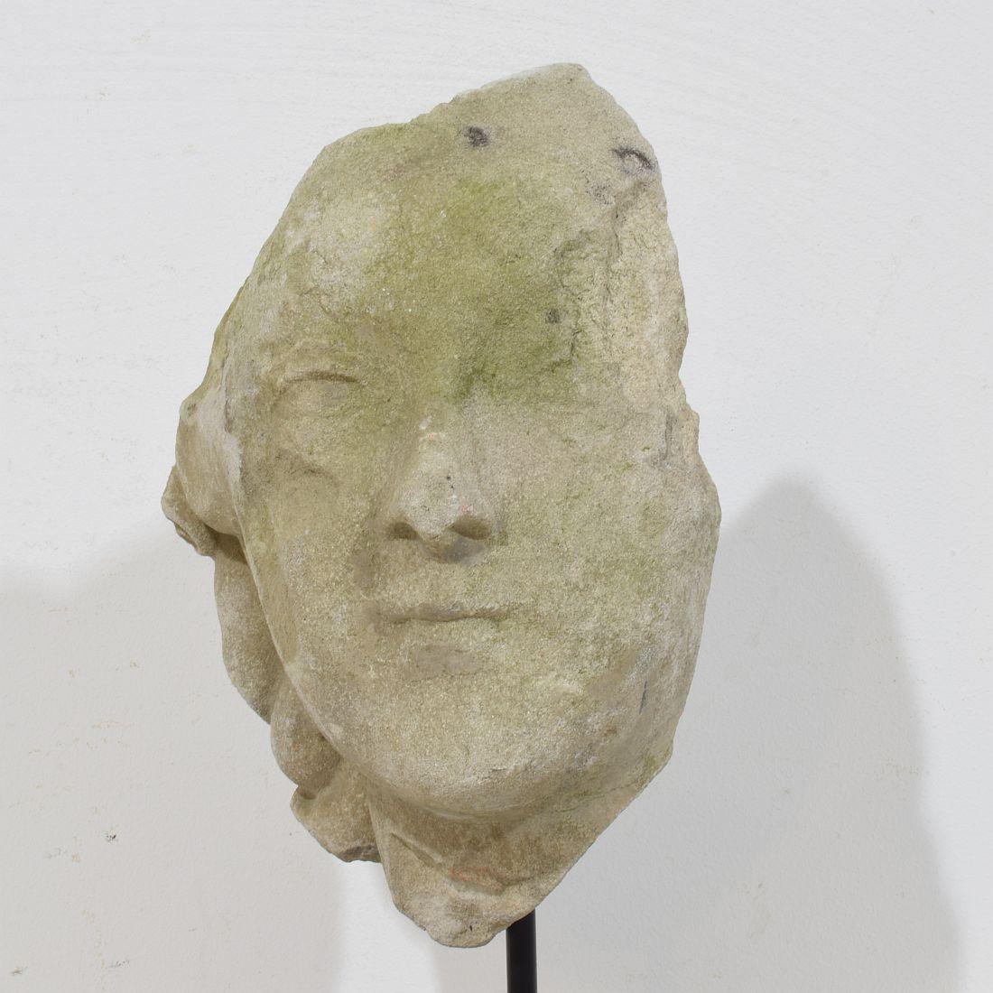 French, 18th Century Carved Stone Head Fragment in vendita 2
