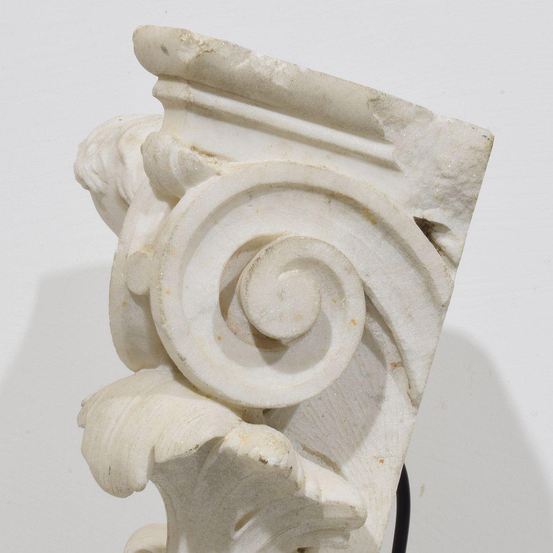 French, 18th Century, Carved White Marble Capital With Angel Head For Sale 12