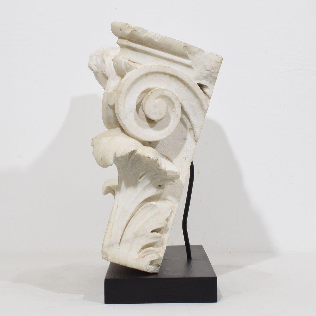 French, 18th Century, Carved White Marble Capital With Angel Head For Sale 1
