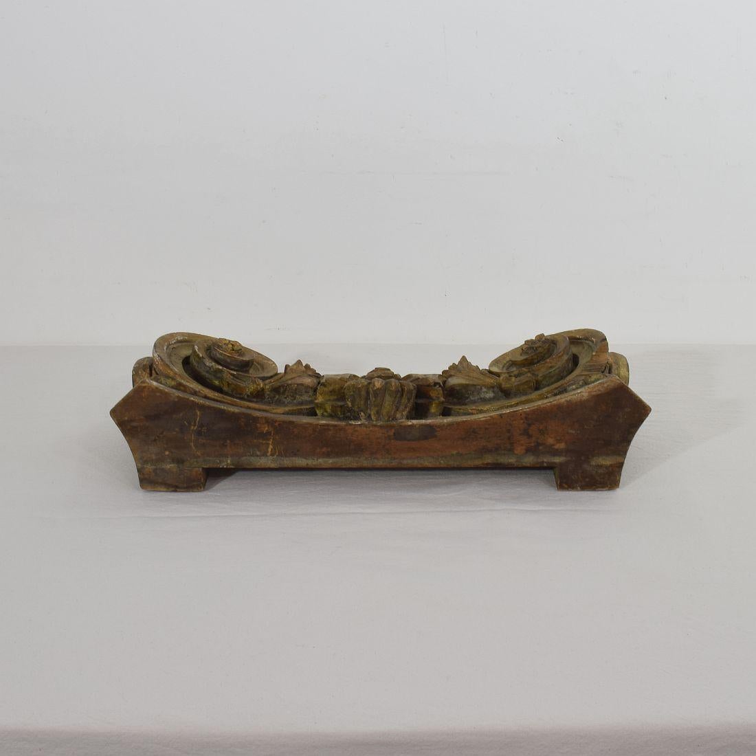 French 18th Century Carved Wooden Capital 3