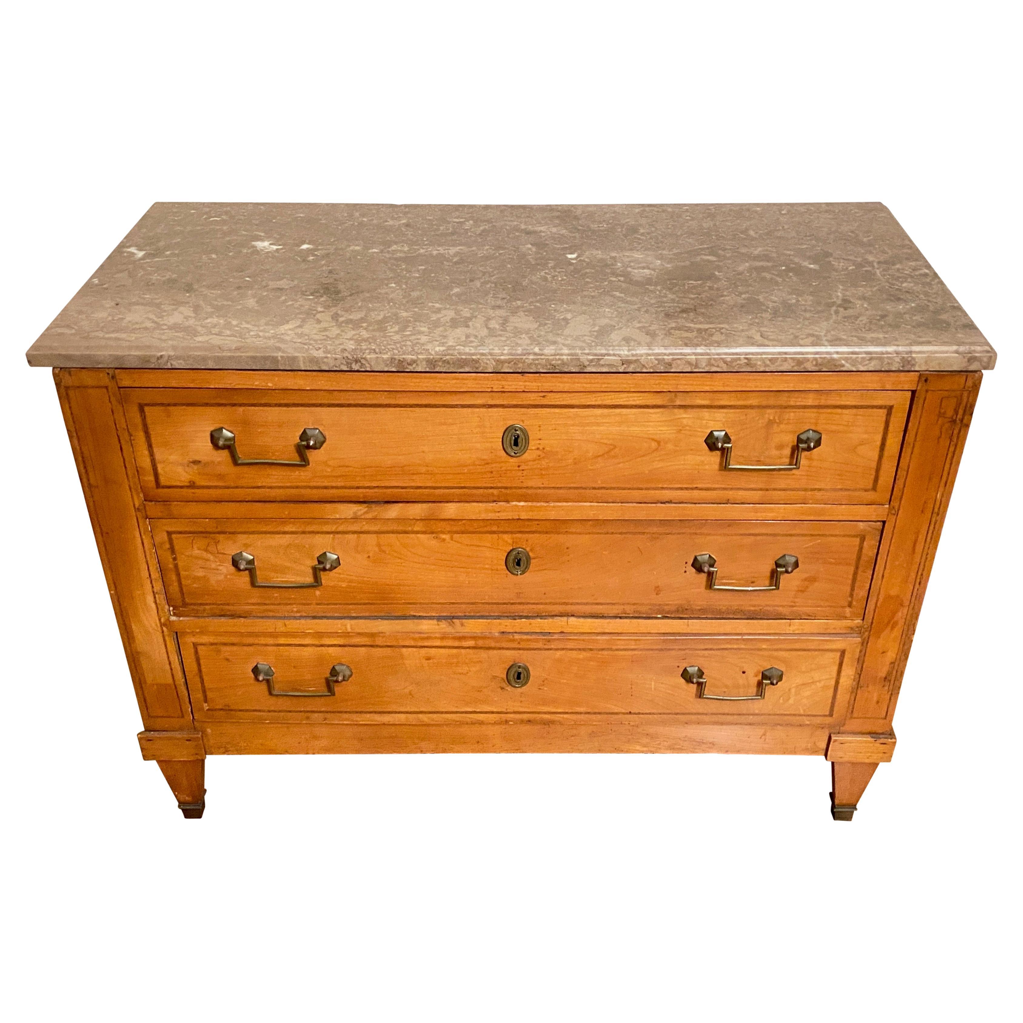 French 18th Century Cherry Wood Chest of Drawers 