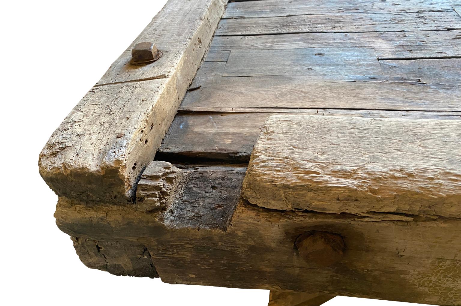 Table basse en cidre presse du XVIIIe siècle  5
