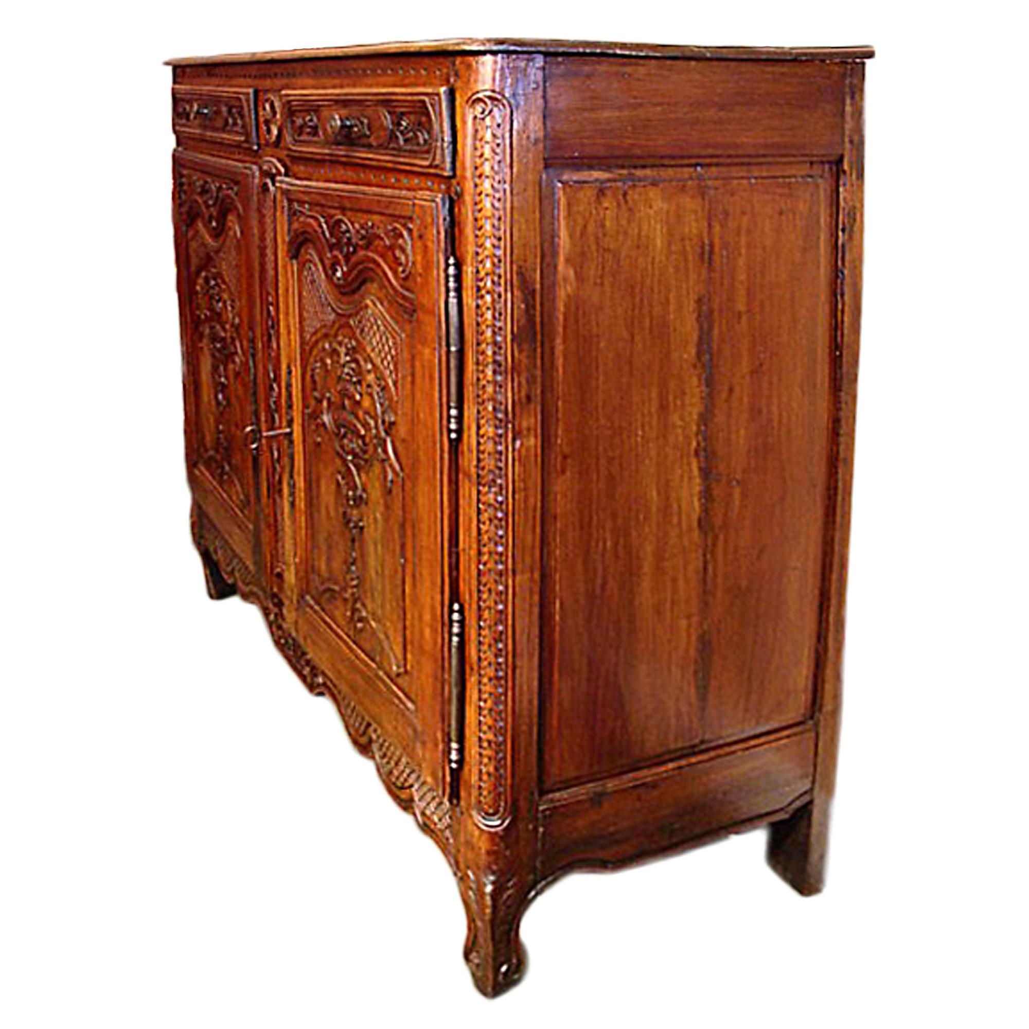 French 18th Century circa 1770 Louis XV Period Two-Door and Two-Drawer Buffet In Good Condition In West Palm Beach, FL