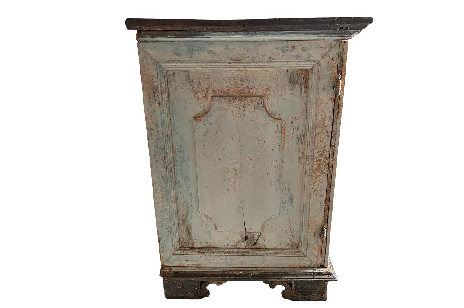 French 18th Century Commode A' Portes In Good Condition For Sale In Atlanta, GA