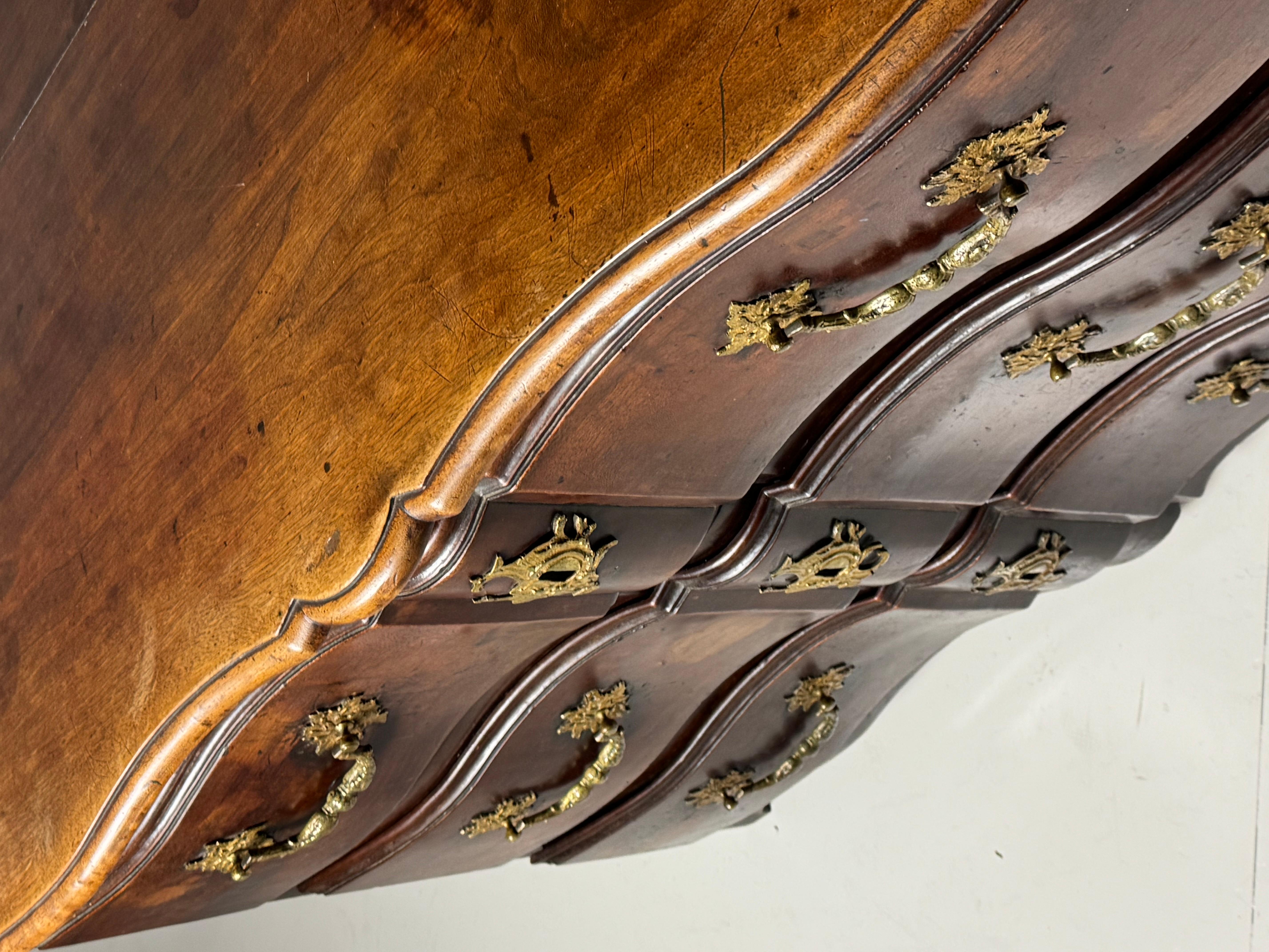 Commode francese del XVIII secolo in vendita 6