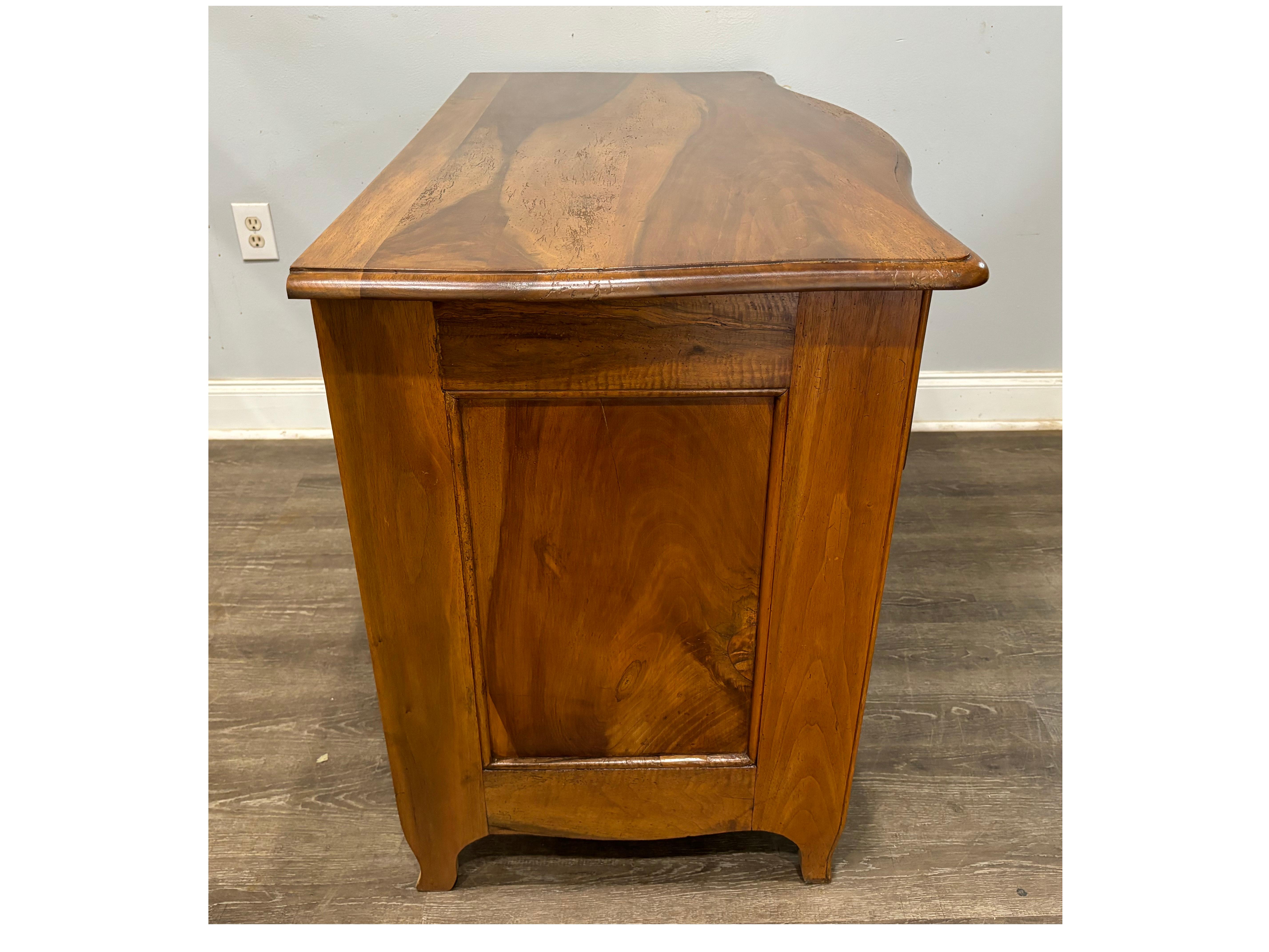 Commode francese del XVIII secolo in vendita 7