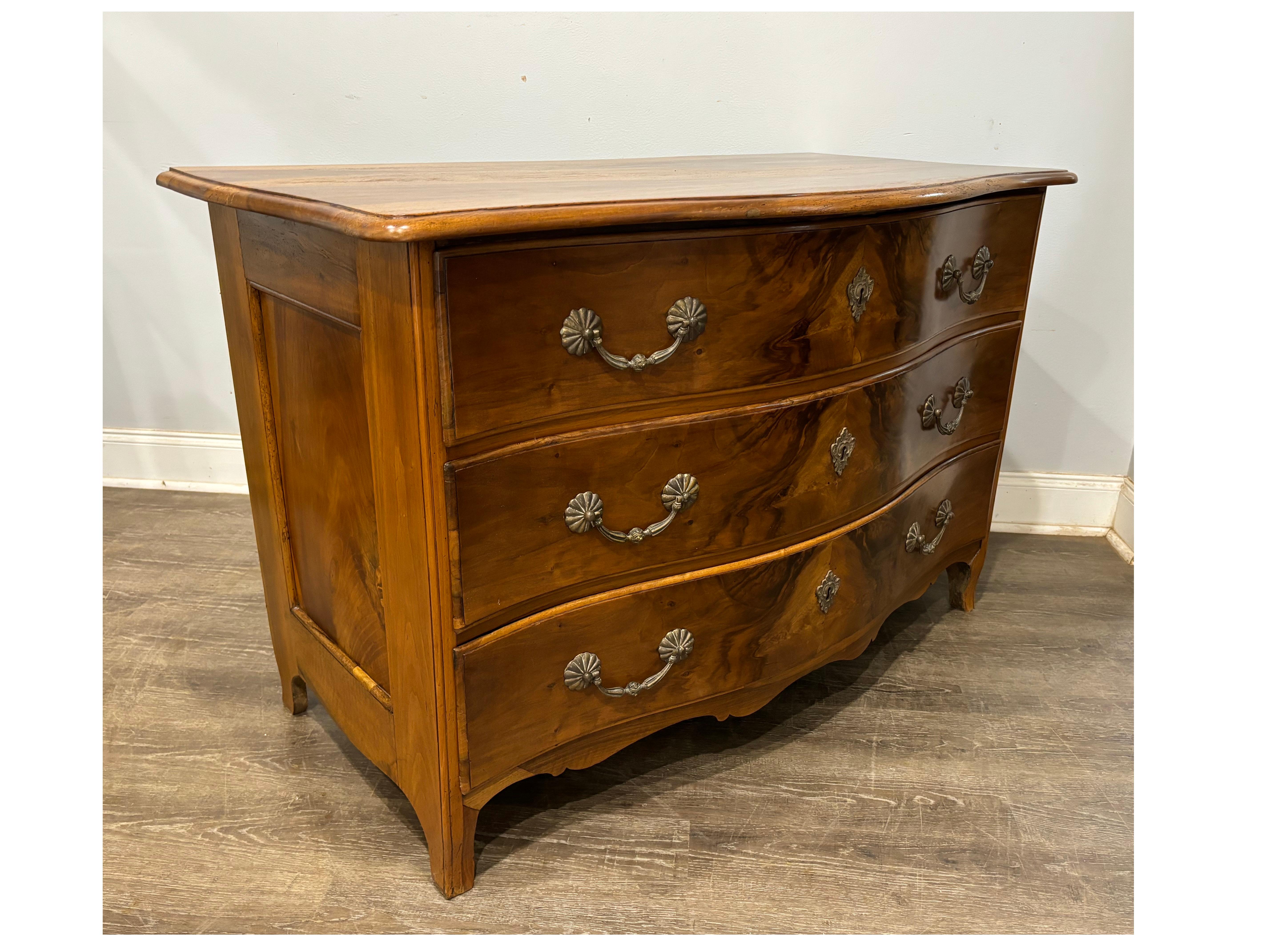 Commode francese del XVIII secolo in vendita 8