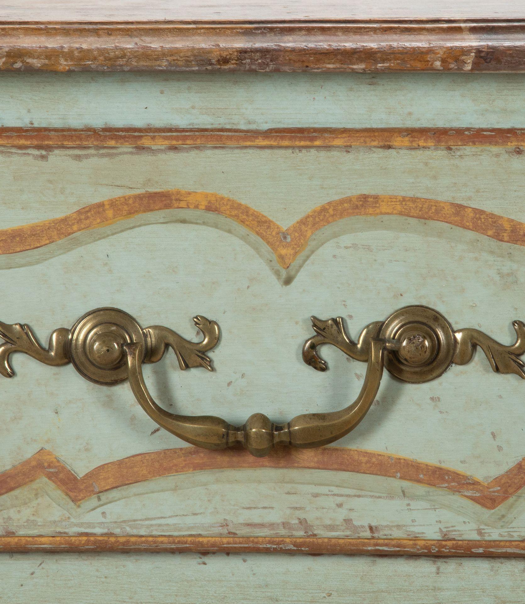 Commode française du XVIIIe siècle Bon état - En vente à Gloucestershire, GB