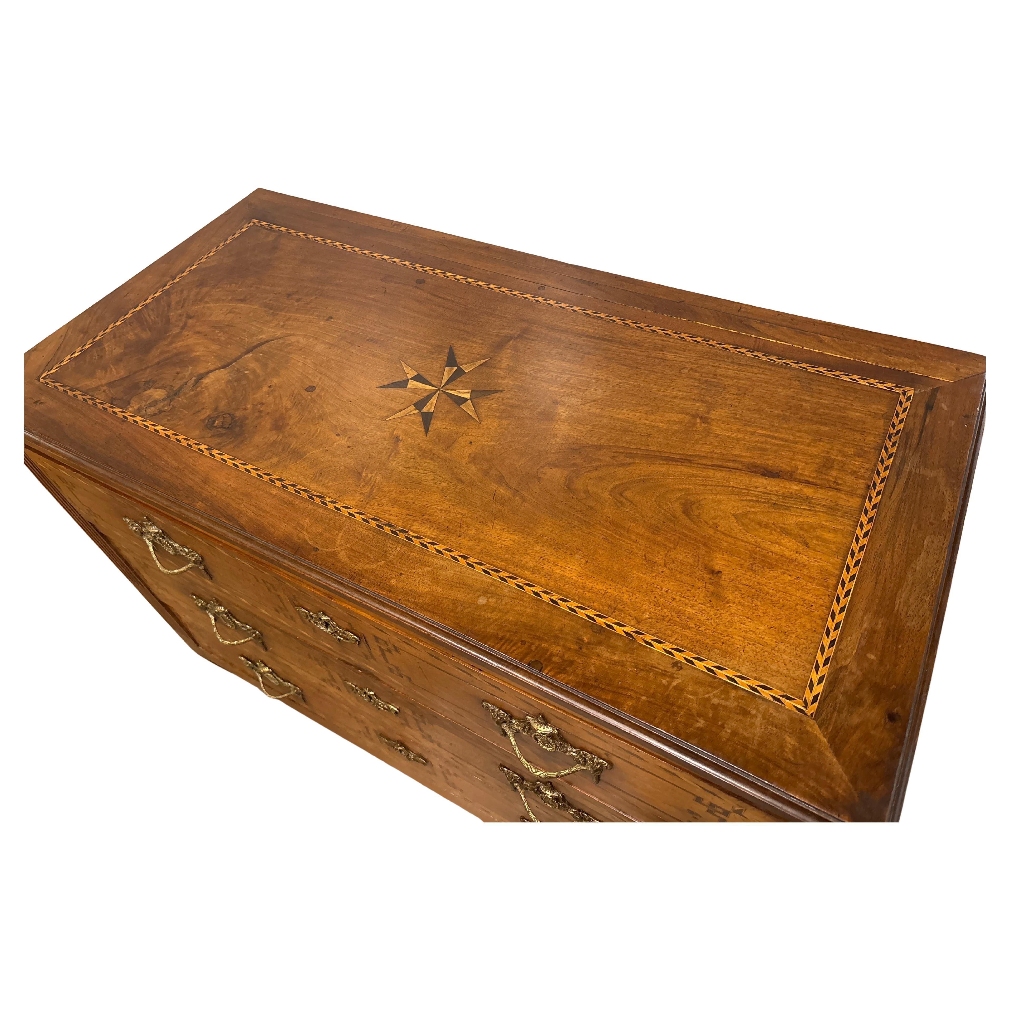 Intarsio Commode francese del XVIII secolo in vendita