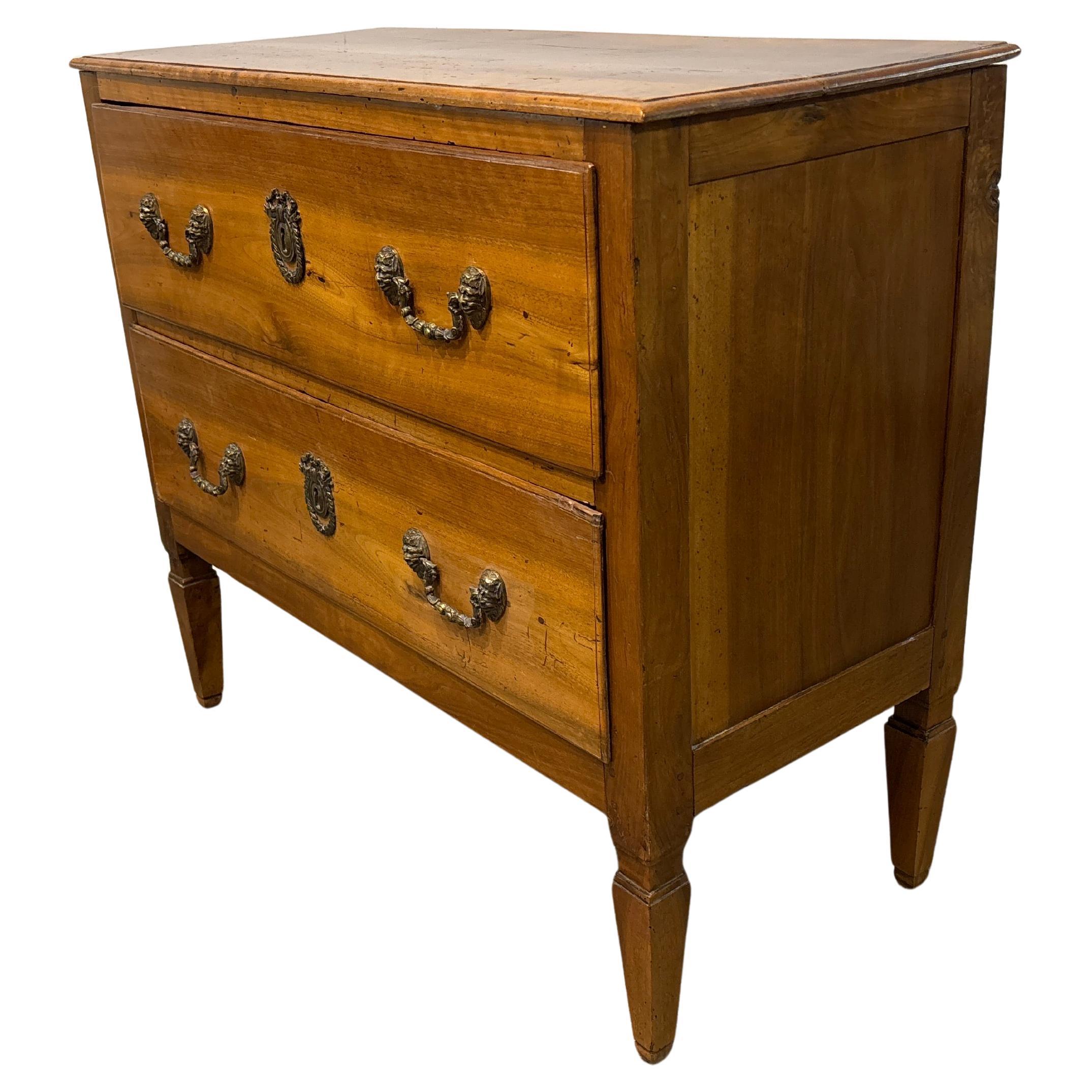 Noce Commode francese del XVIII secolo in vendita