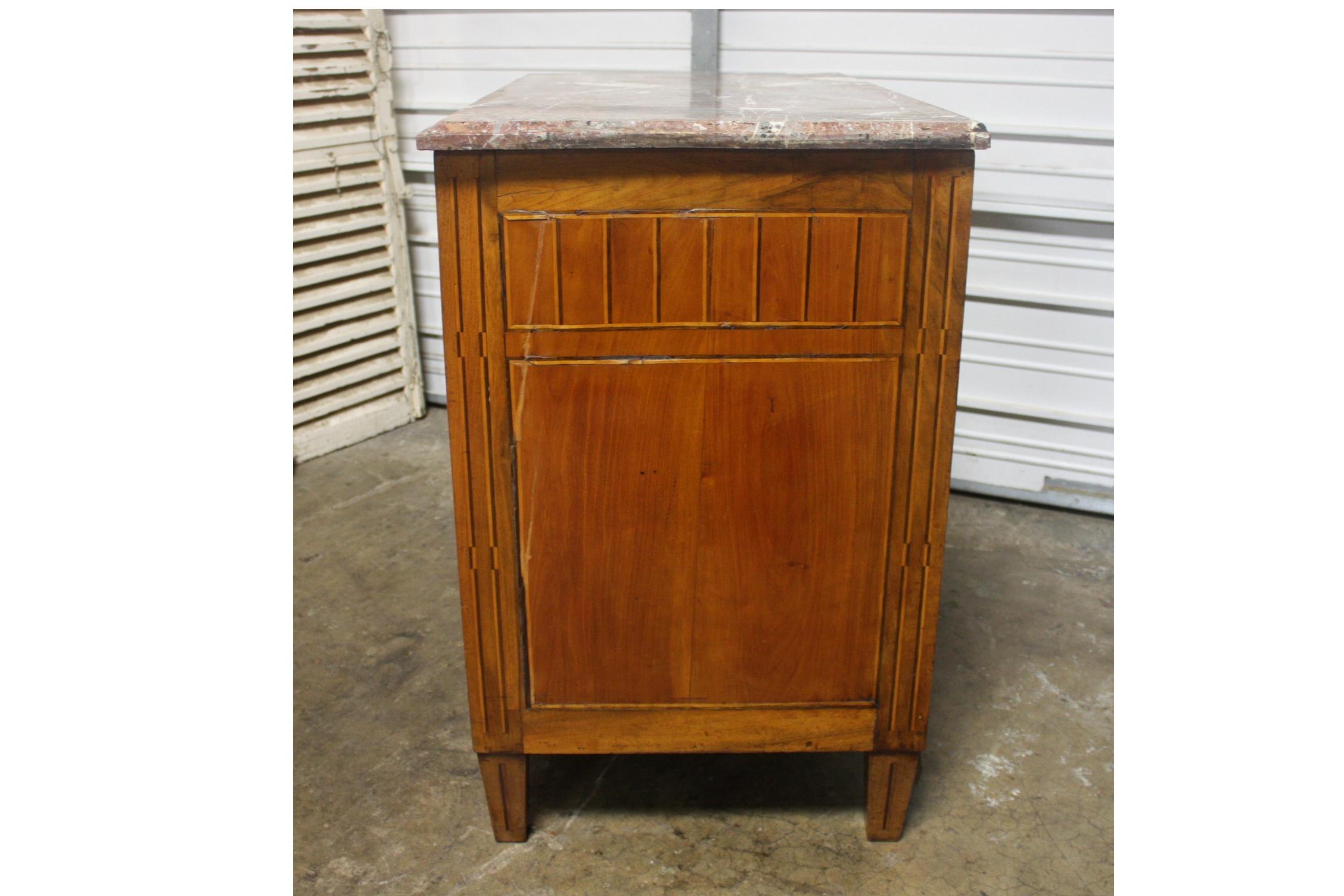 French 18th Century Commode For Sale 2