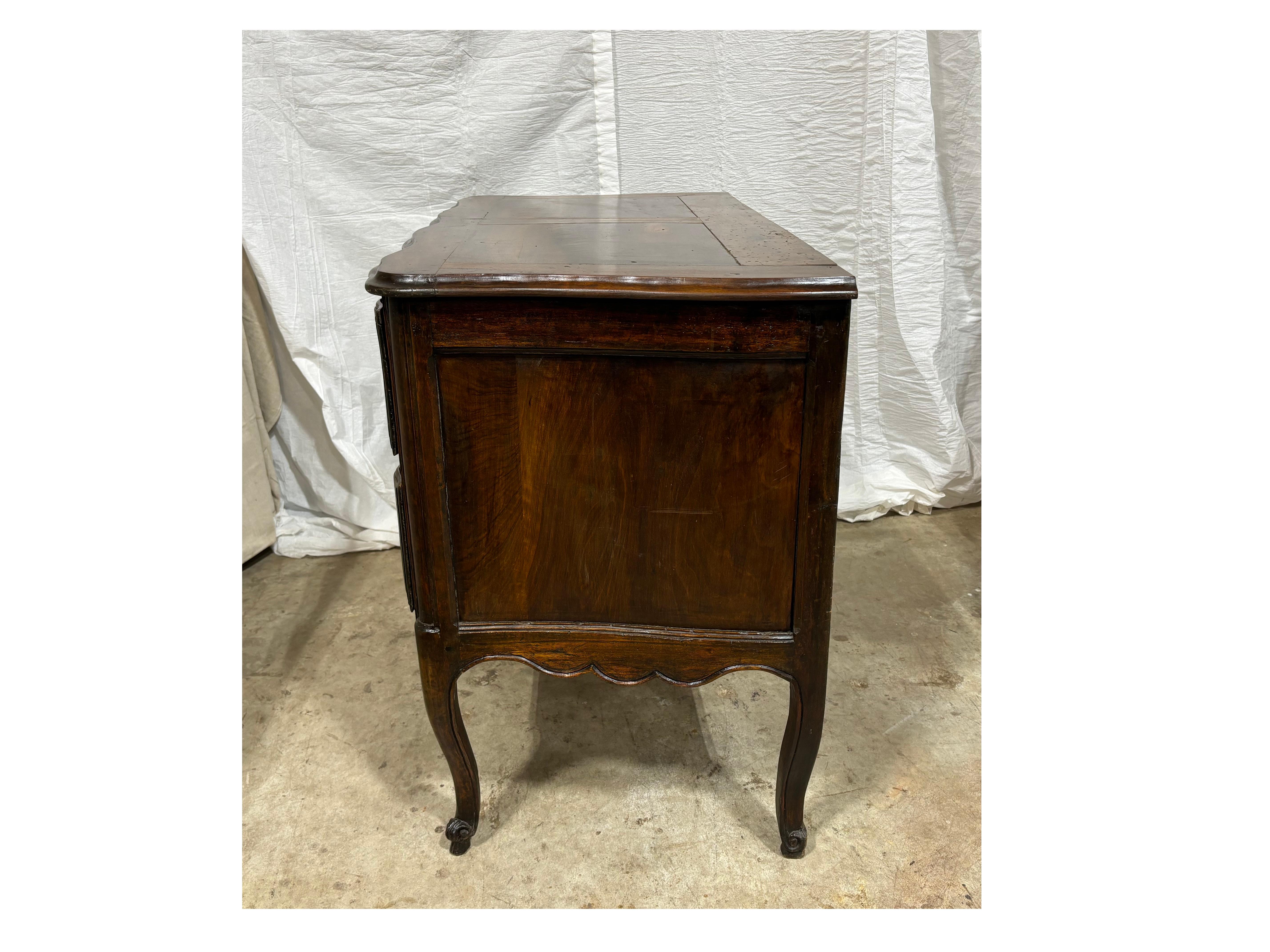 French 18th Century Commode 2
