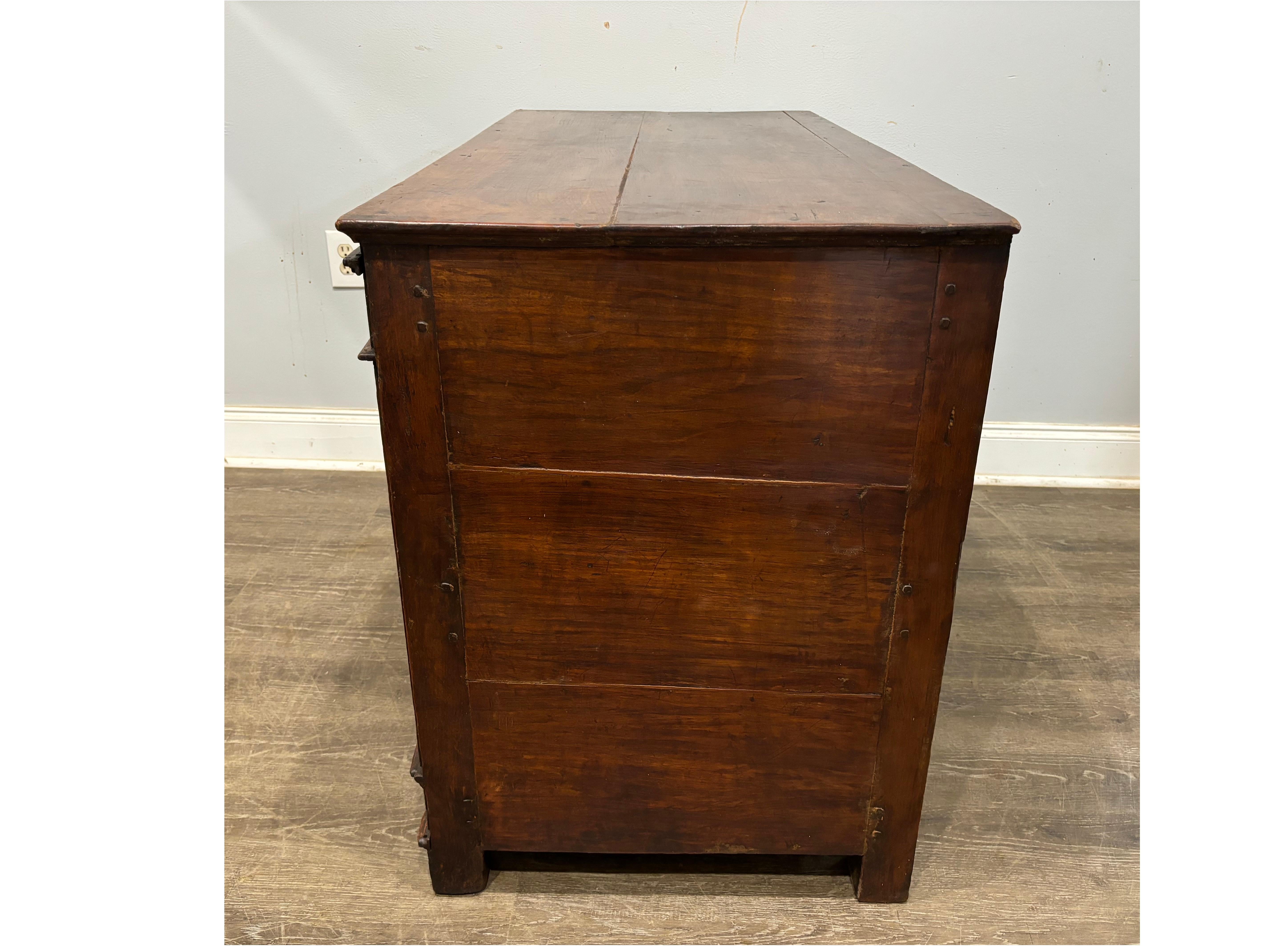 Commode francese del XVIII secolo in vendita 1