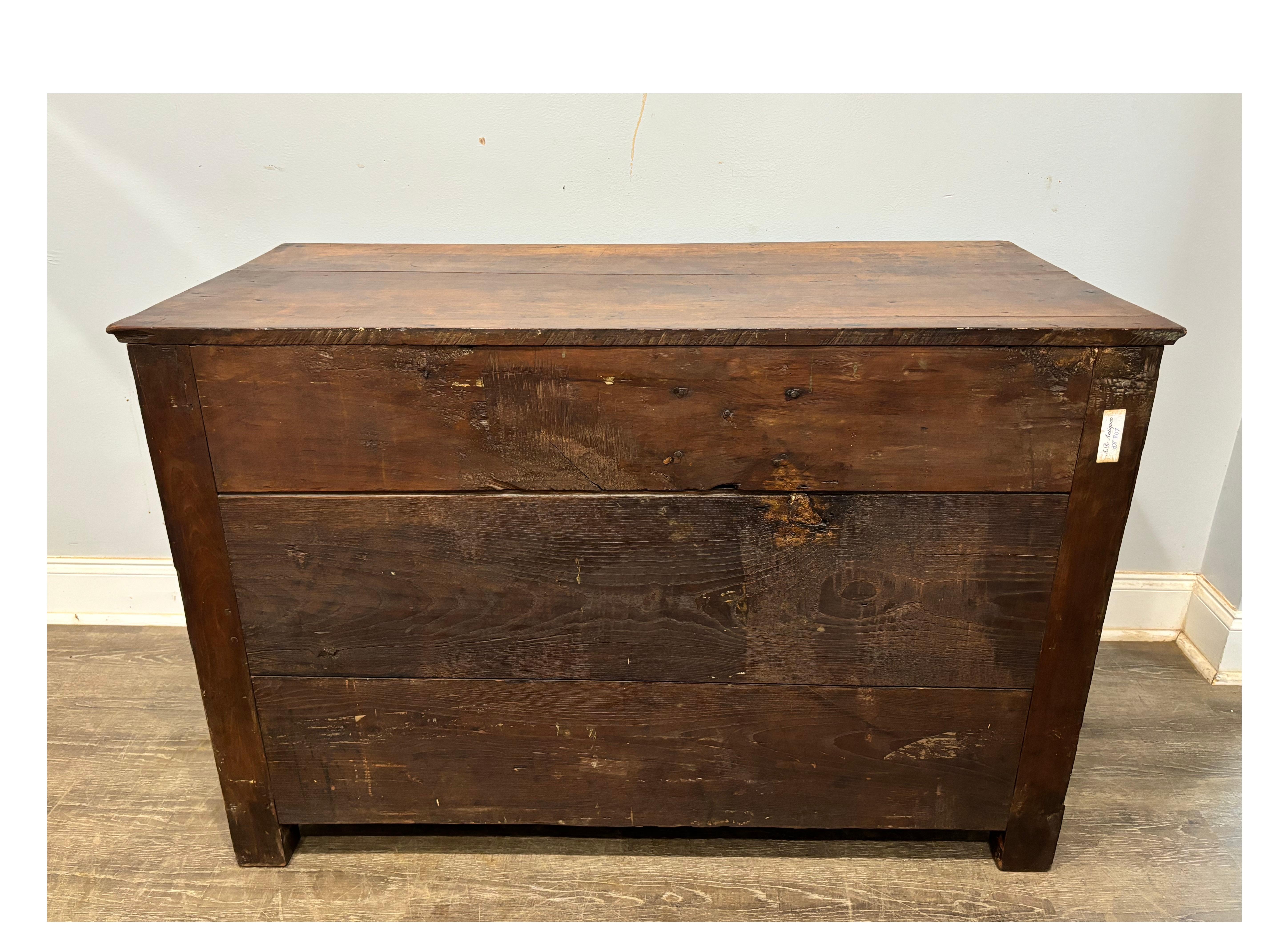 Commode francese del XVIII secolo in vendita 2
