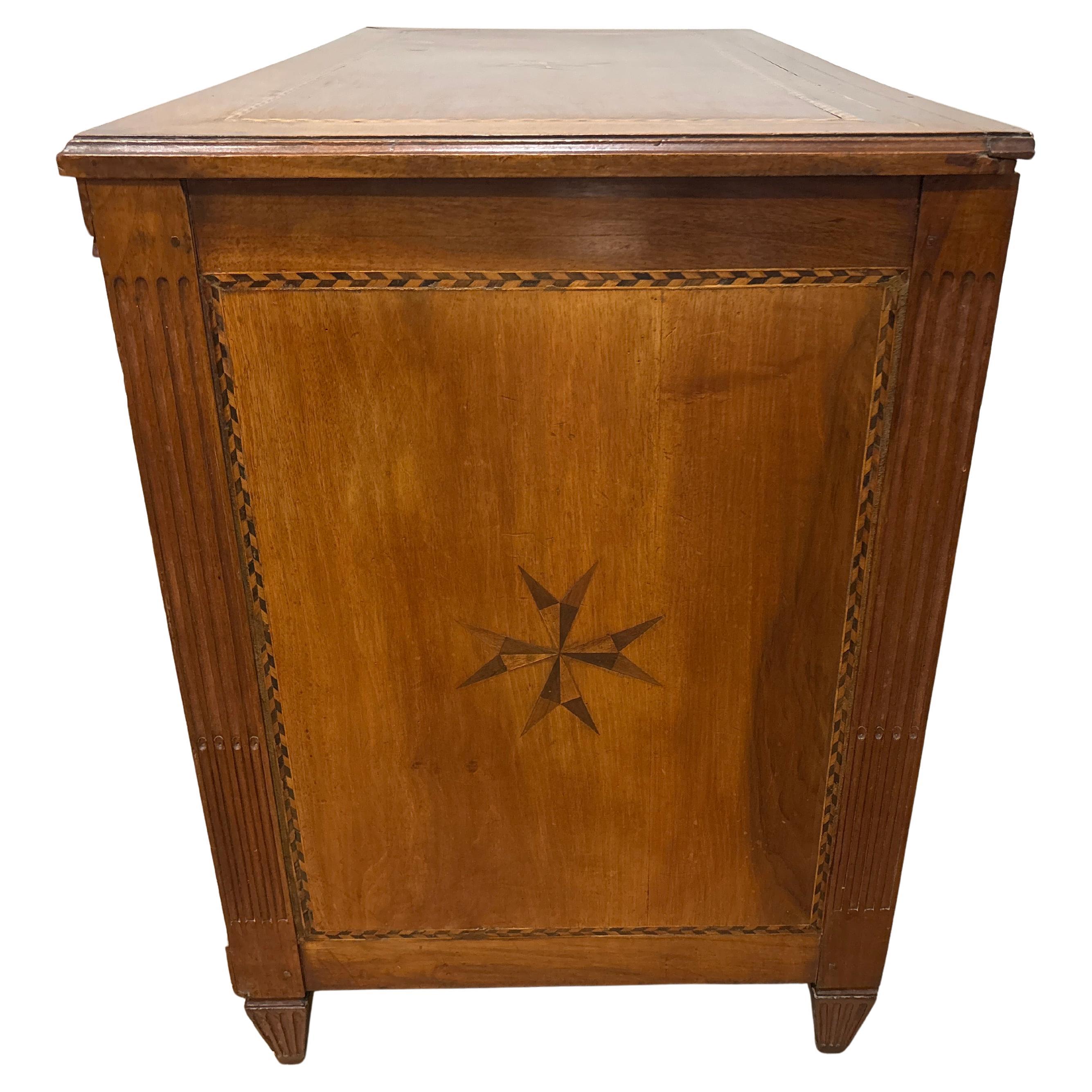 Commode francese del XVIII secolo in vendita 1