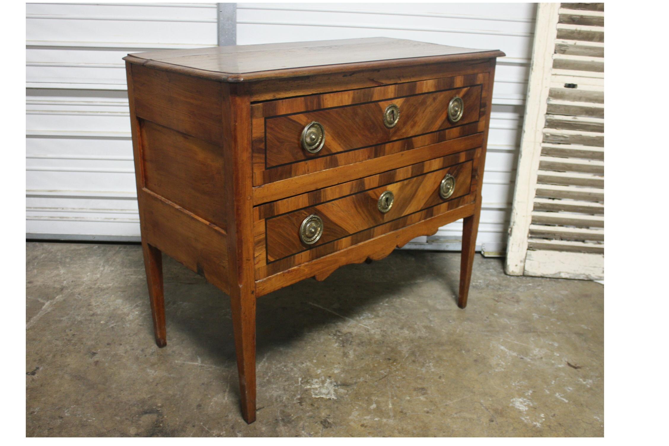 French 18th Century Commode Sauteuse 5