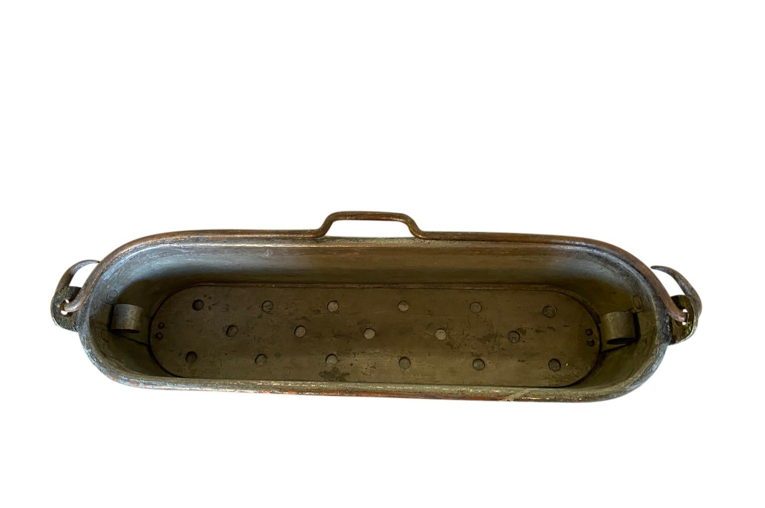 French 18th Century Copper Fish Pan For Sale 8