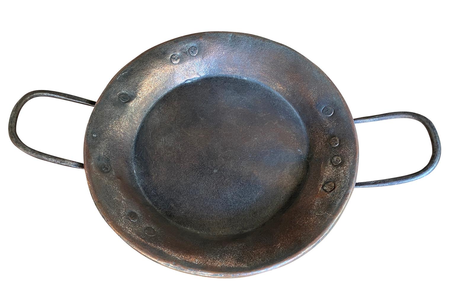 French 18th Century Copper Footed Pan In Good Condition For Sale In Atlanta, GA