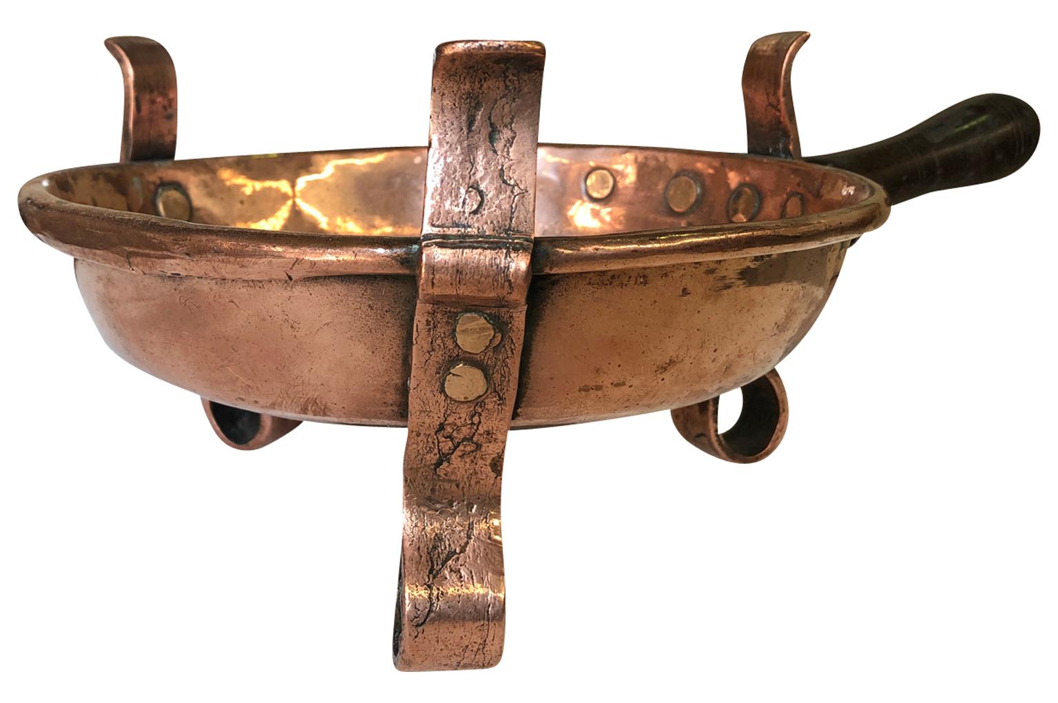 French 18th Century Copper Footed Pan In Good Condition In Atlanta, GA