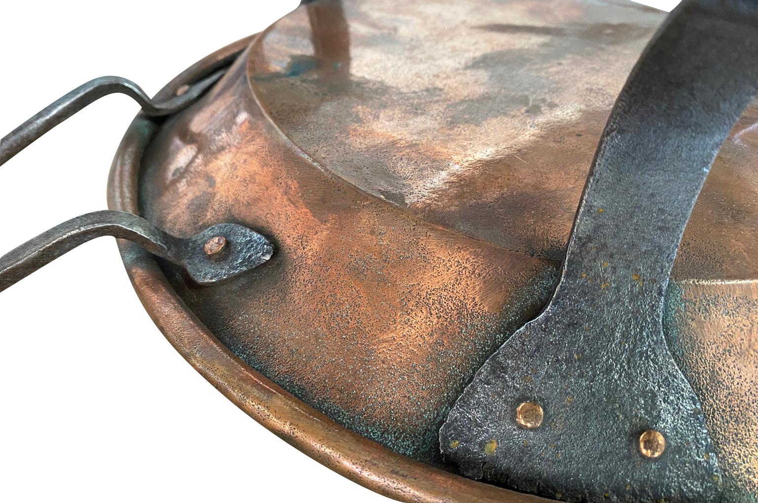 French 18th Century Copper Footed Pan For Sale 2