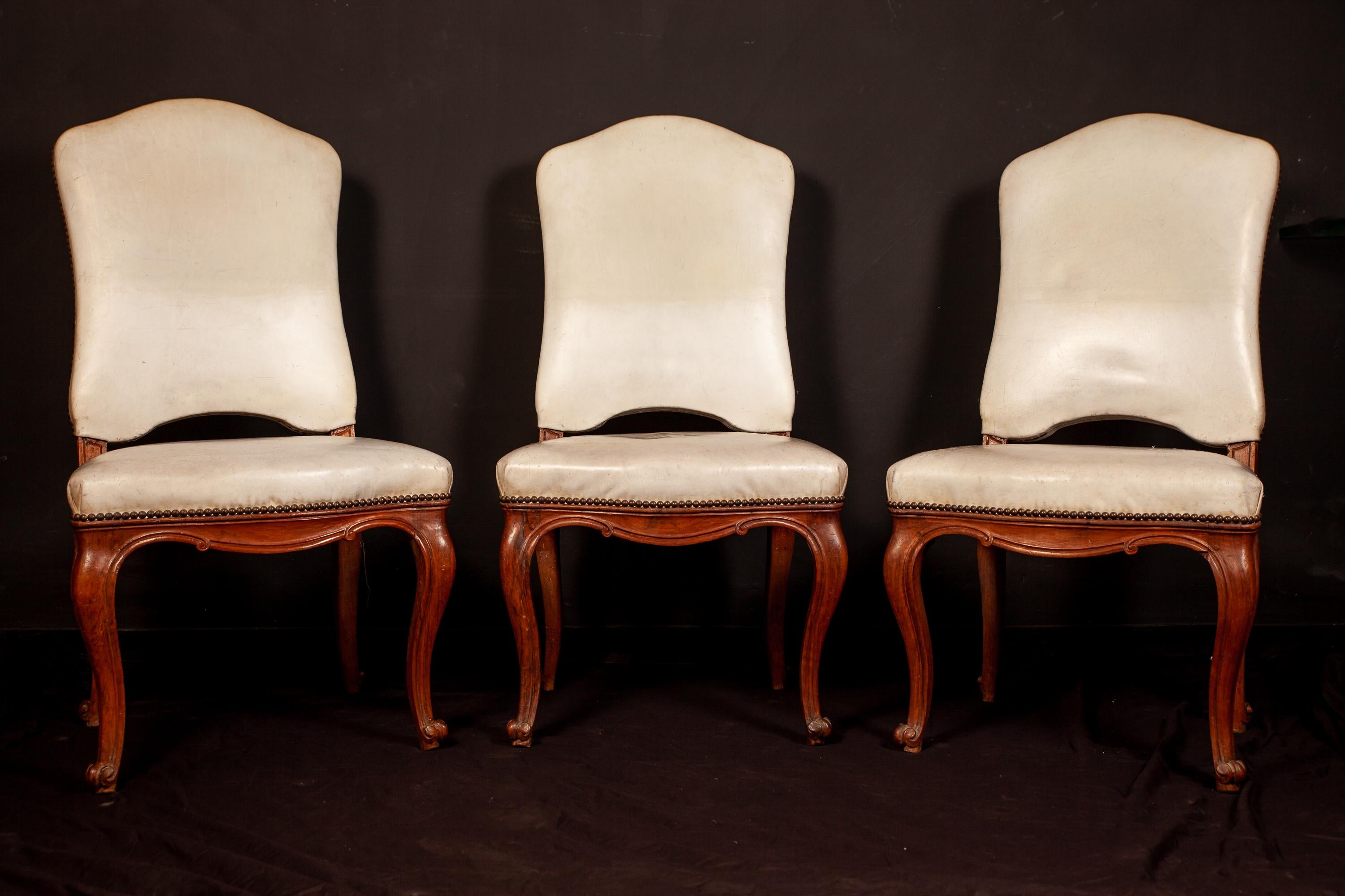 French Room, salle à manger du XVIIIe siècle Six chaises et deux fauteuils, 1760 en vente 1