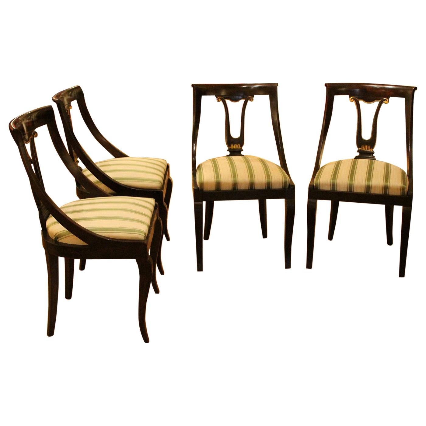 Französische Directoire-Mahagoni-Stühle des 18. Jahrhunderts mit Seidenmischung-Polsterstoff