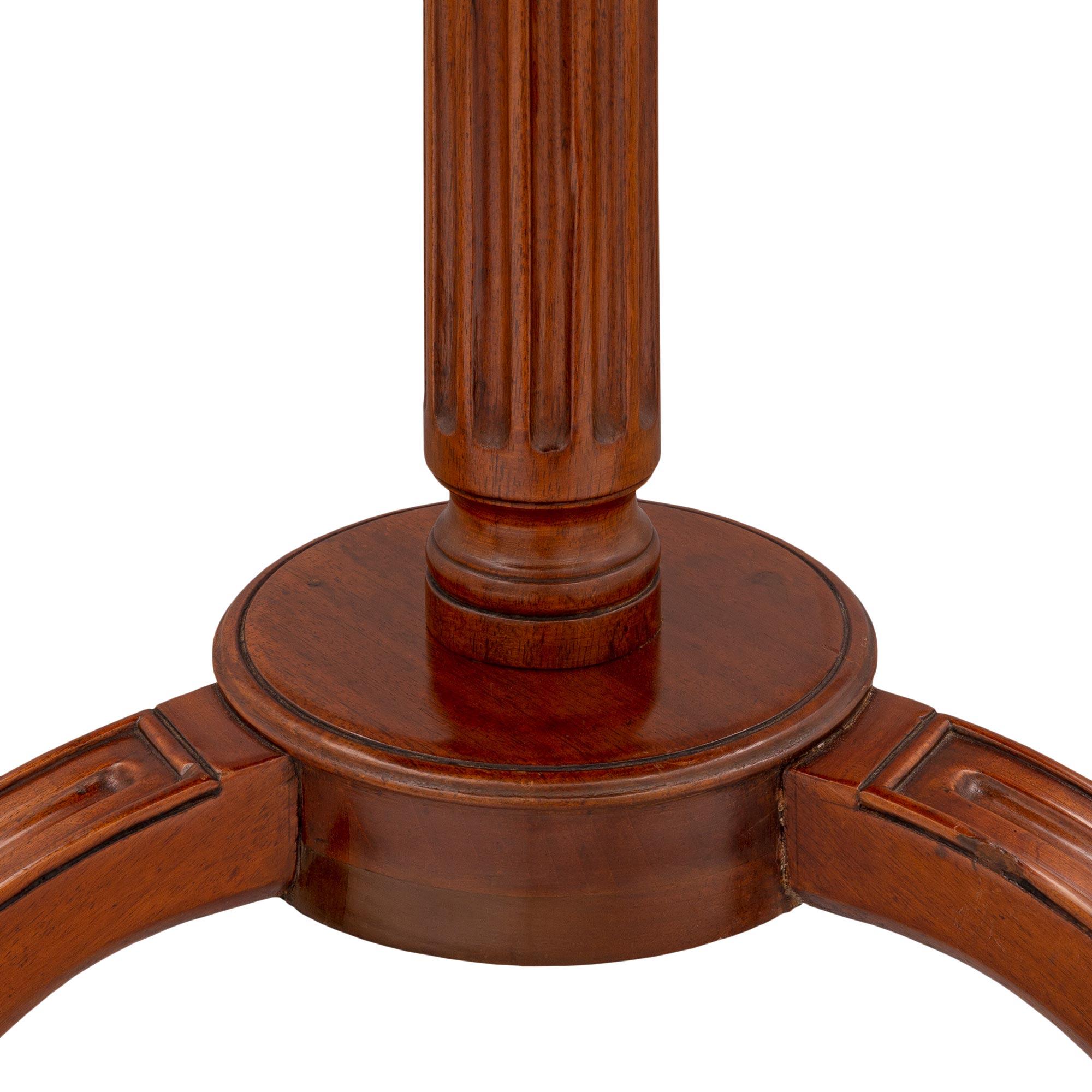 French 18th Century Directoire Period Mahogany and Marble Tilt Top Side Table For Sale 2