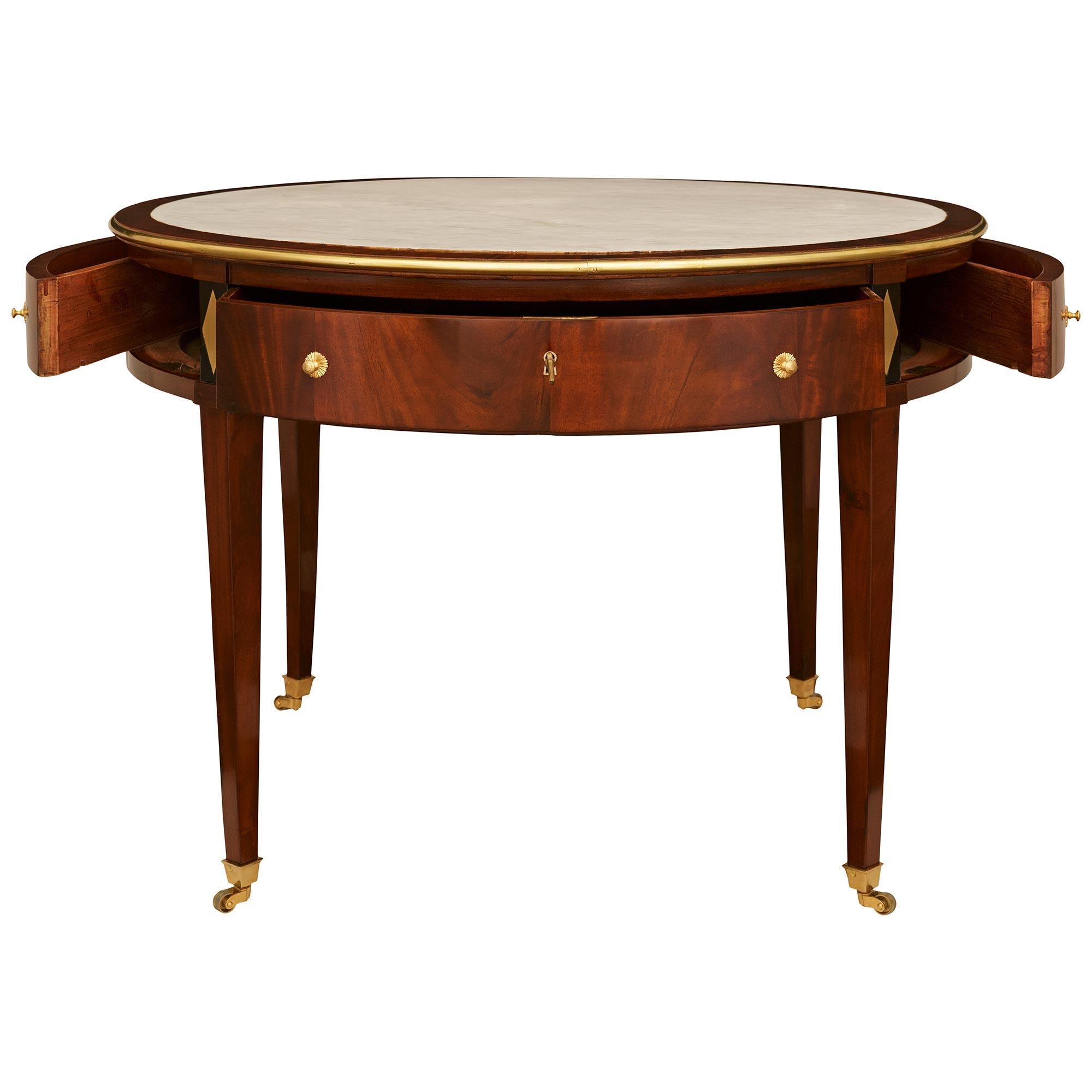 French 18th century Directoire Period Mahogany, Marble, and Ormolu center table Directorio en venta