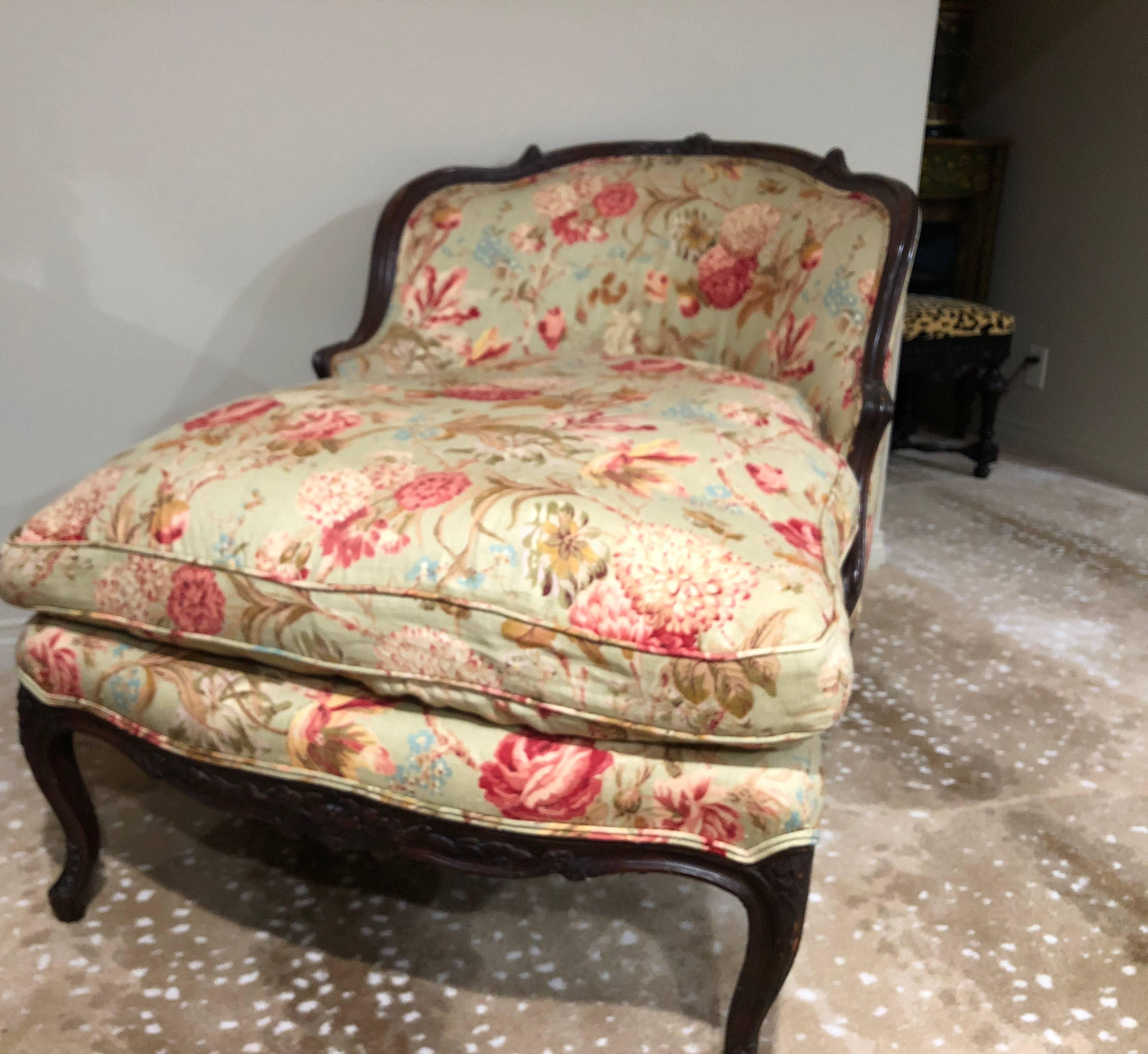 Du Chaise Brisee en noyer du 18ème siècle français en vente 4
