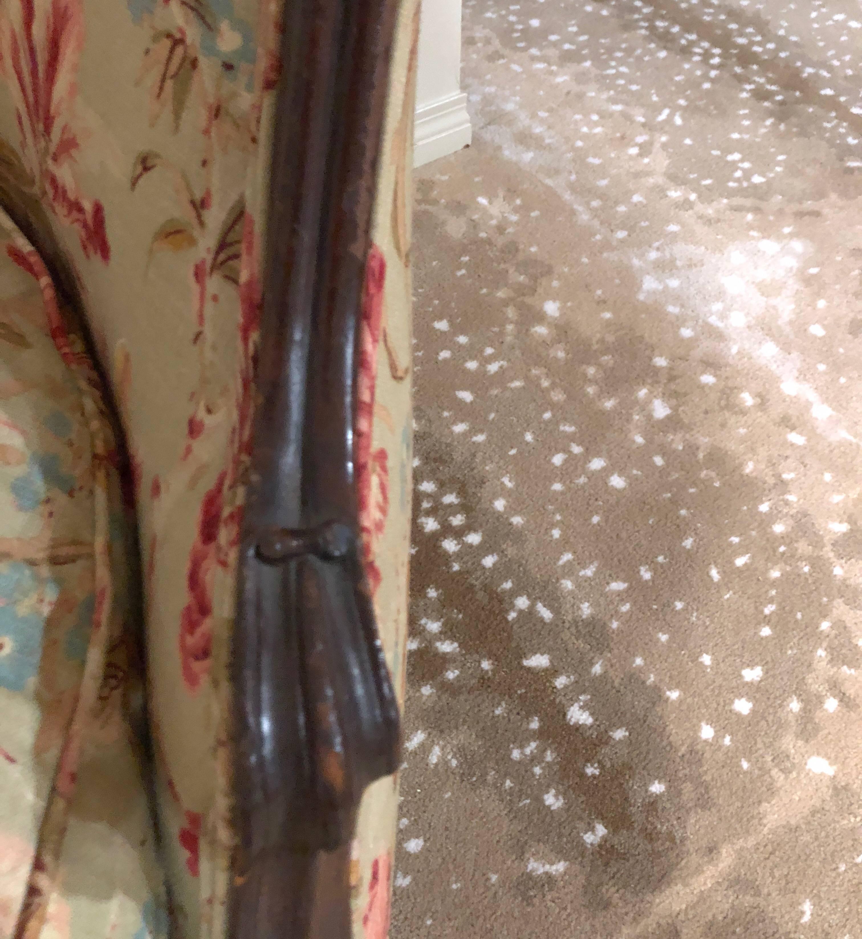Du Chaise Brisee en noyer du 18ème siècle français Bon état - En vente à Natchez, MS