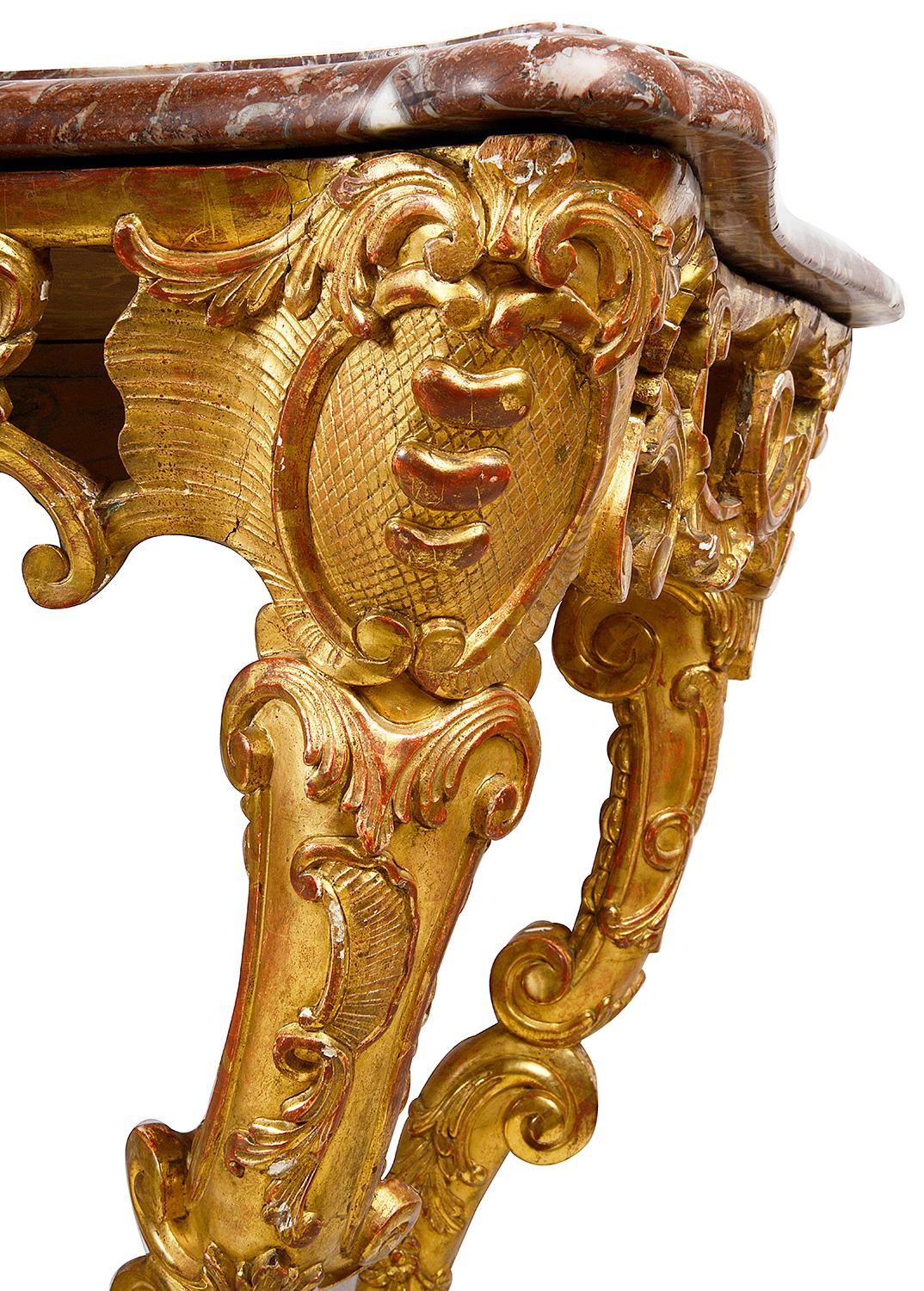 Vergoldeter Konsolentisch aus dem 18. Jahrhundert (Geschnitzt) im Angebot