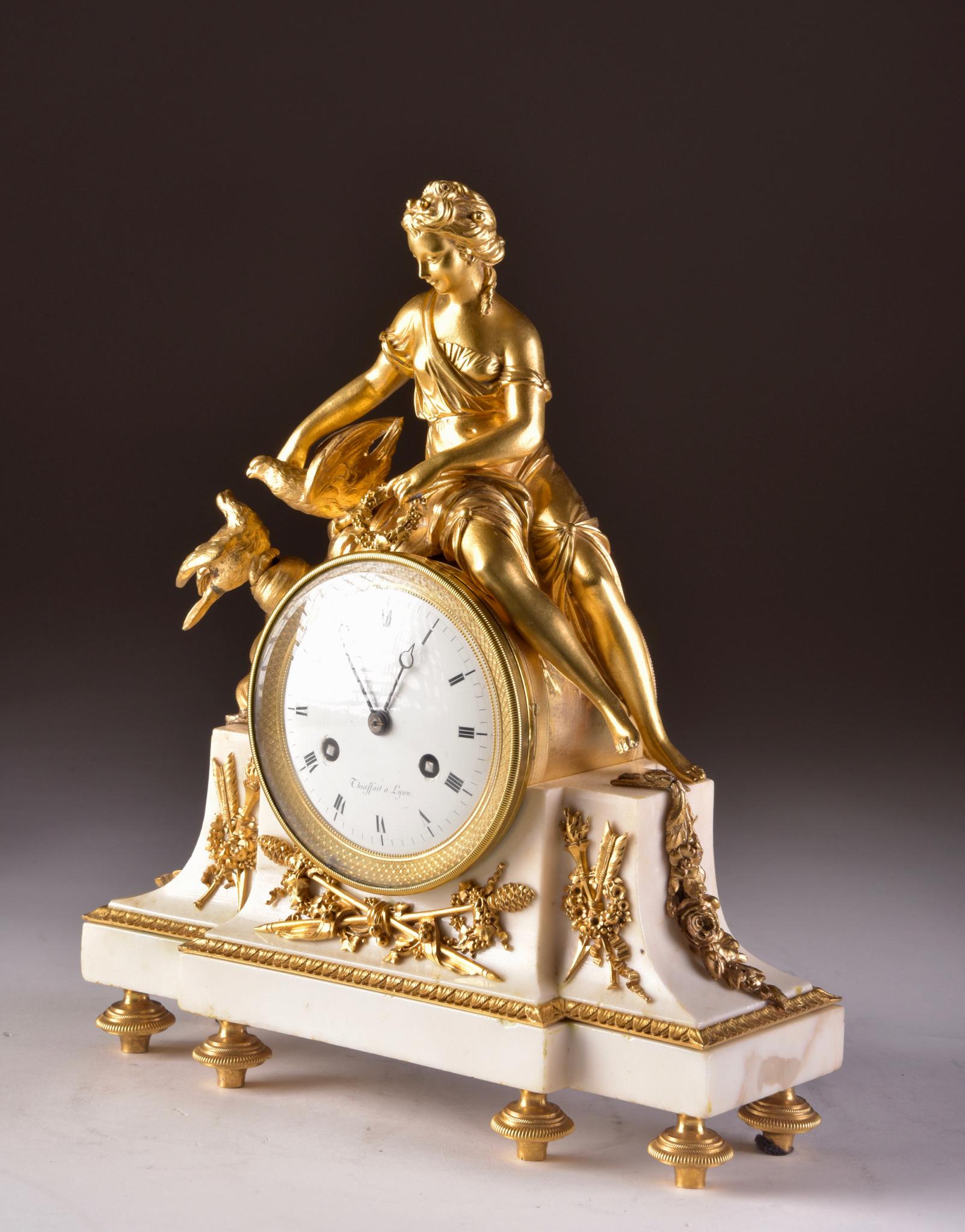 French 18th Century Gilt Bronze and Marble Mantel Clock of Psyche 8