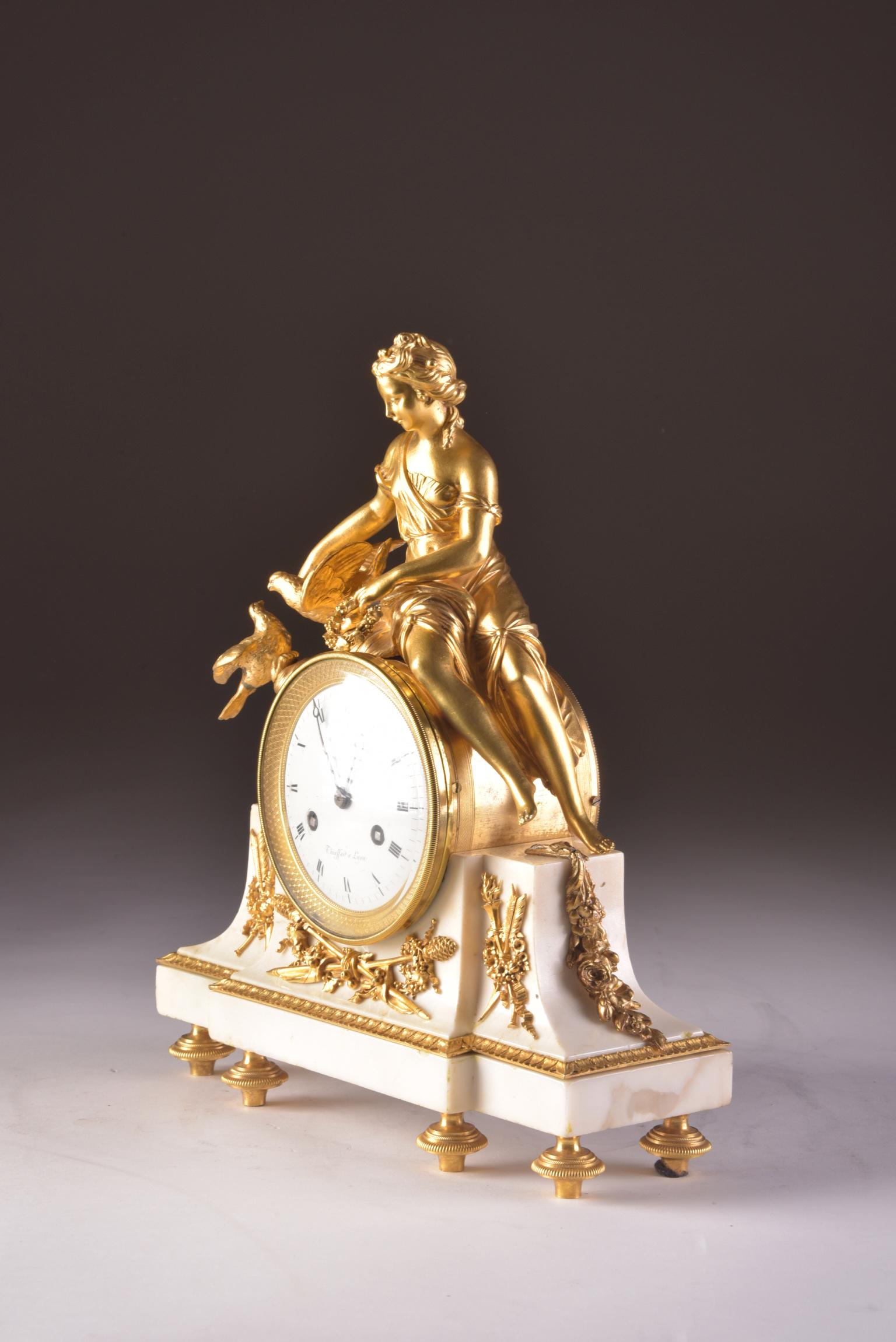 French 18th Century Gilt Bronze and Marble Mantel Clock of Psyche 9