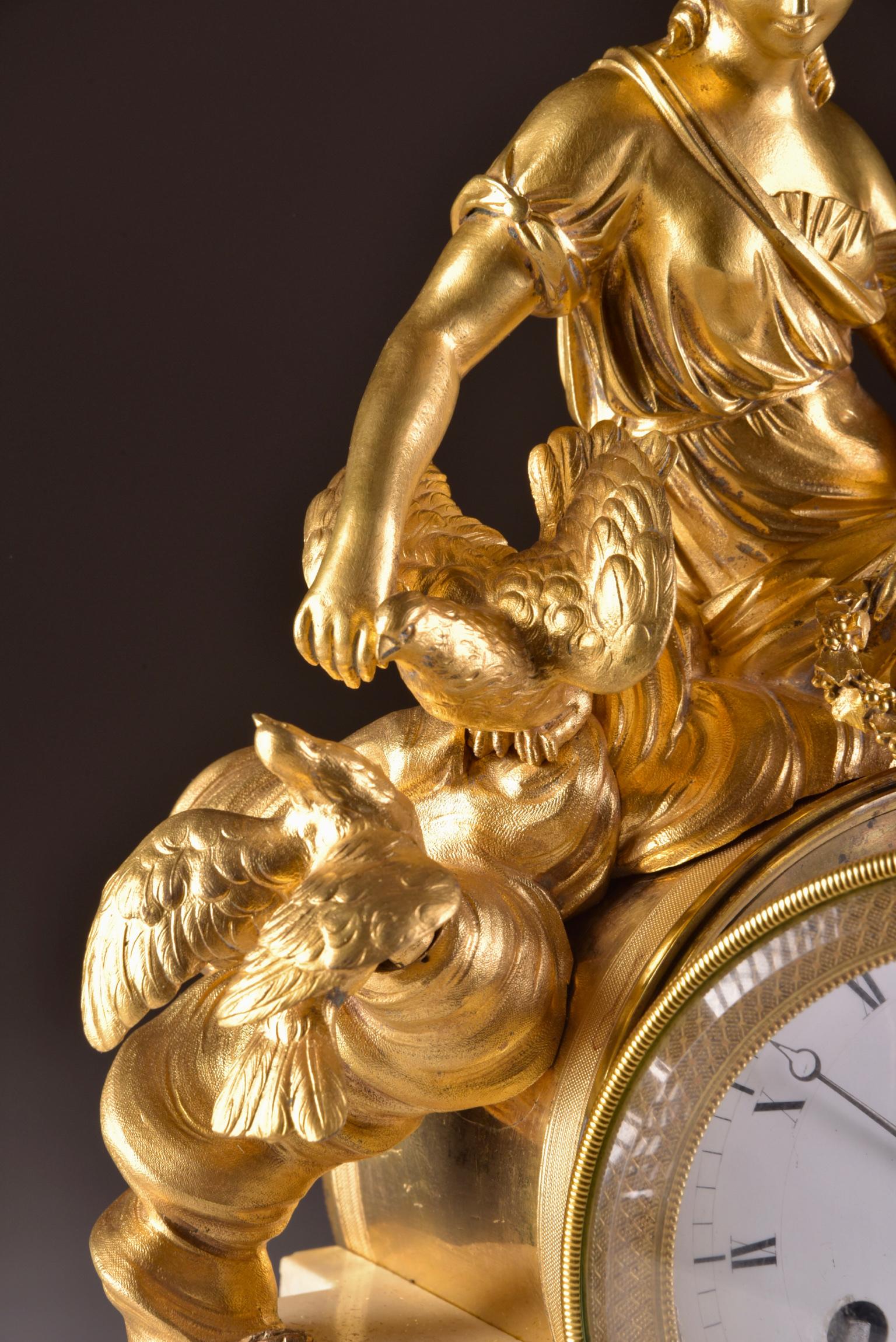 French 18th Century Gilt Bronze and Marble Mantel Clock of Psyche 4
