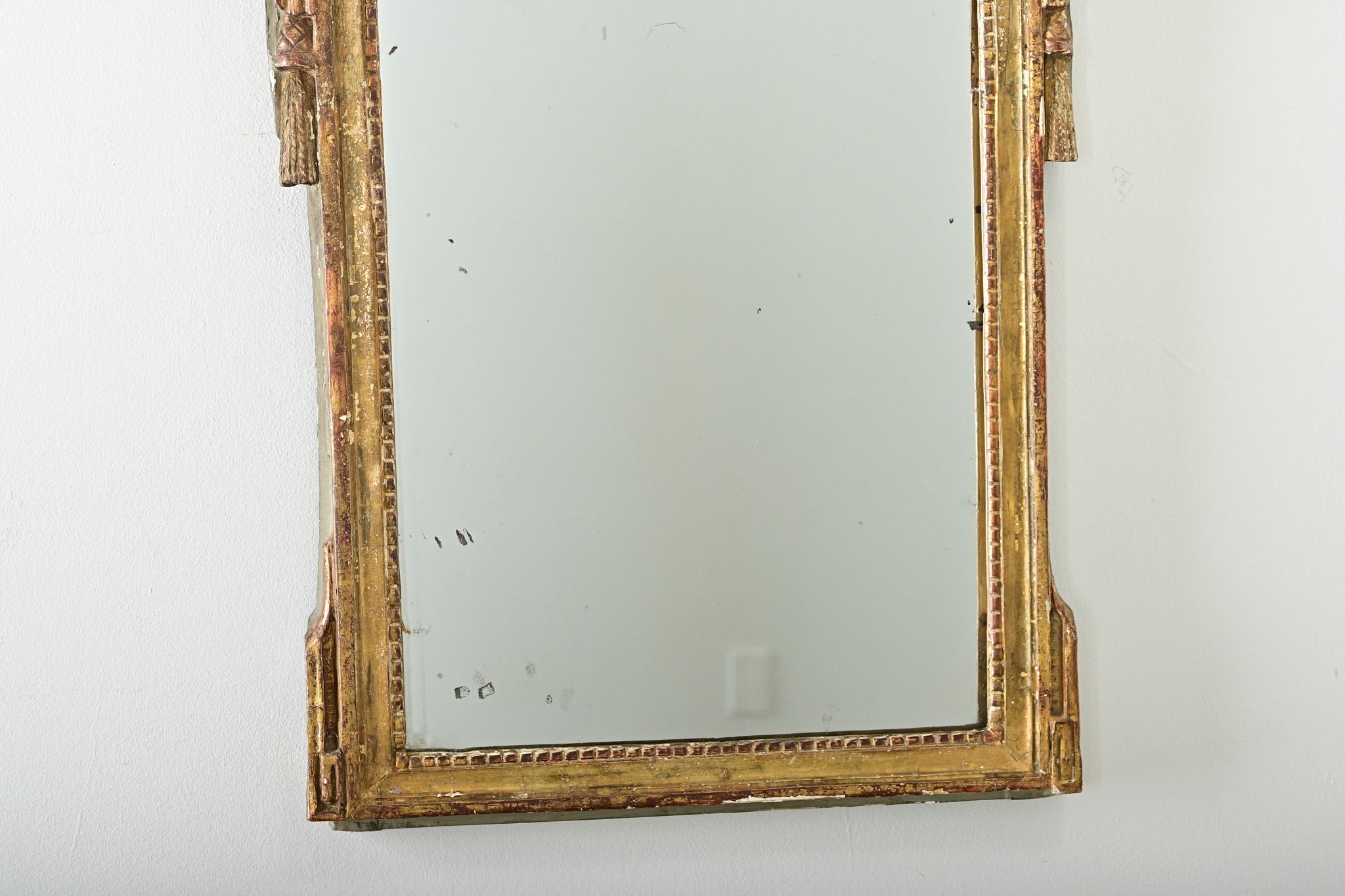 French 18th Century Gilt & Painted Trumeau Mirror In Good Condition For Sale In Baton Rouge, LA