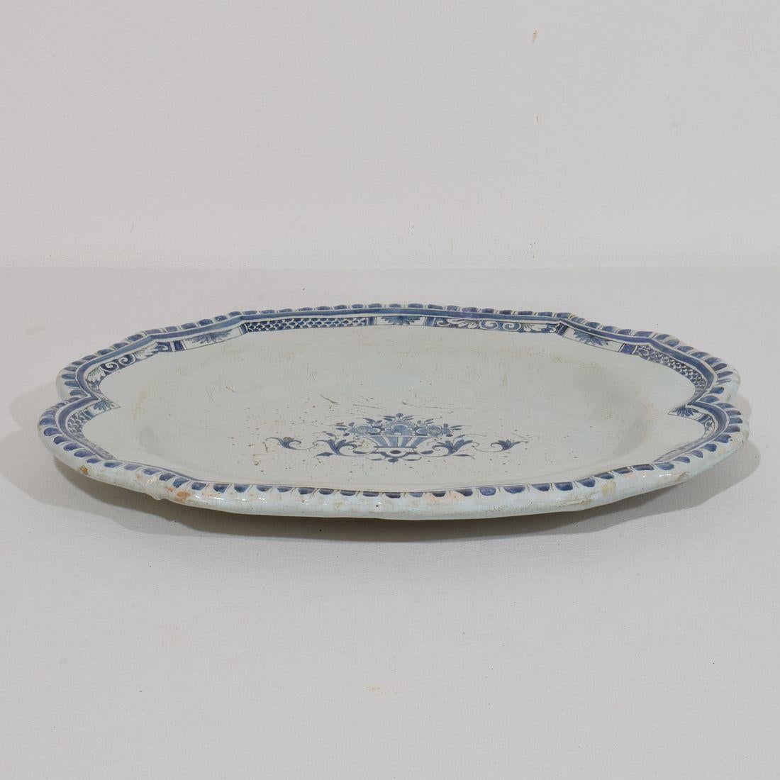 French, 18th Century Glazed Earthenware Rouen Platter For Sale 5