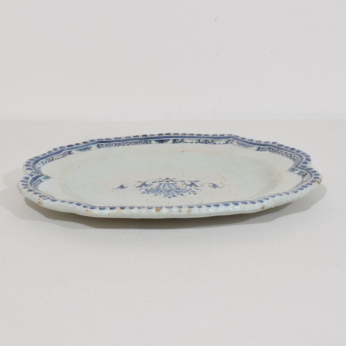 French, 18th Century Glazed Earthenware Rouen Platter For Sale 3